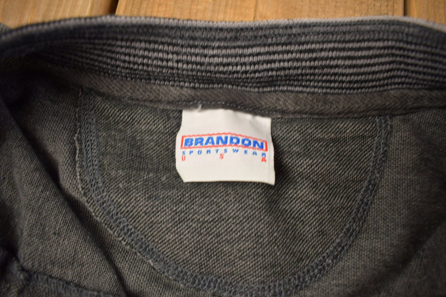 Proper Vintage Clothing > Gender Neutral Adult Clothing > Hoodies & Sweatshirts > Sweatshirts Vintage 1990s Washington Wizards NBA Long Sleeve Shirt / Embroidered / Basketball / Sportswear / Americana / Vintage Sports