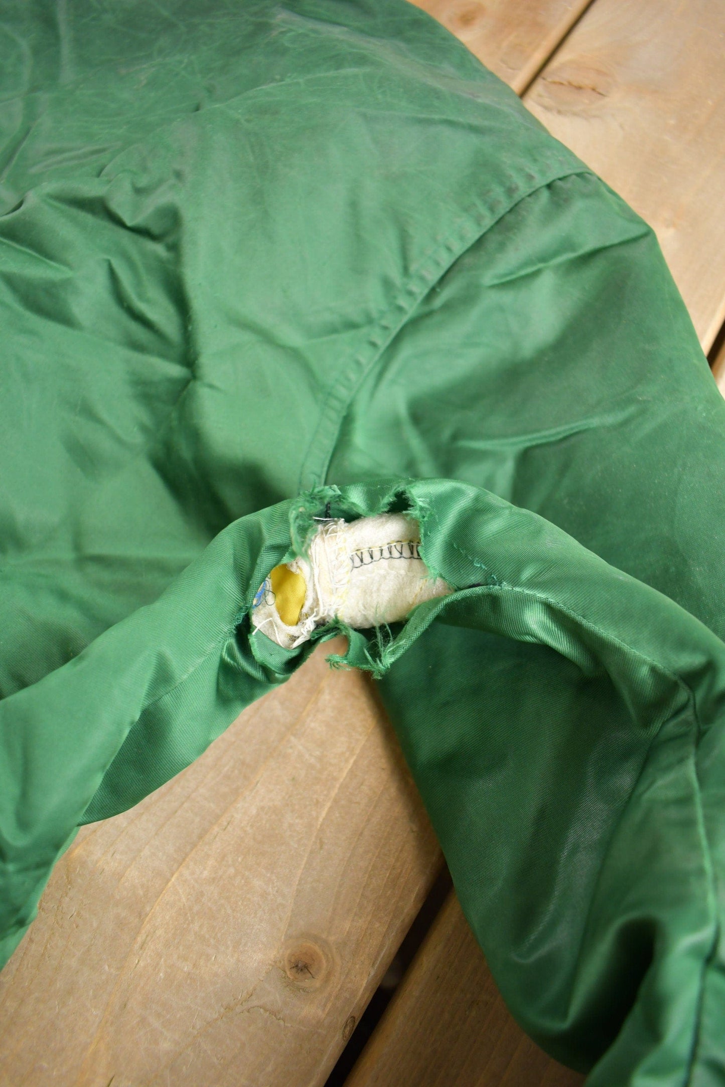 Proper Vintage Clothing > Gender Neutral Adult Clothing > Jackets & Coats Vintage 1980s Green Bay Packers NFL Satin Starter Jacket / Snap Button / Streetwear / Embroidered / Made In USA / Distressed