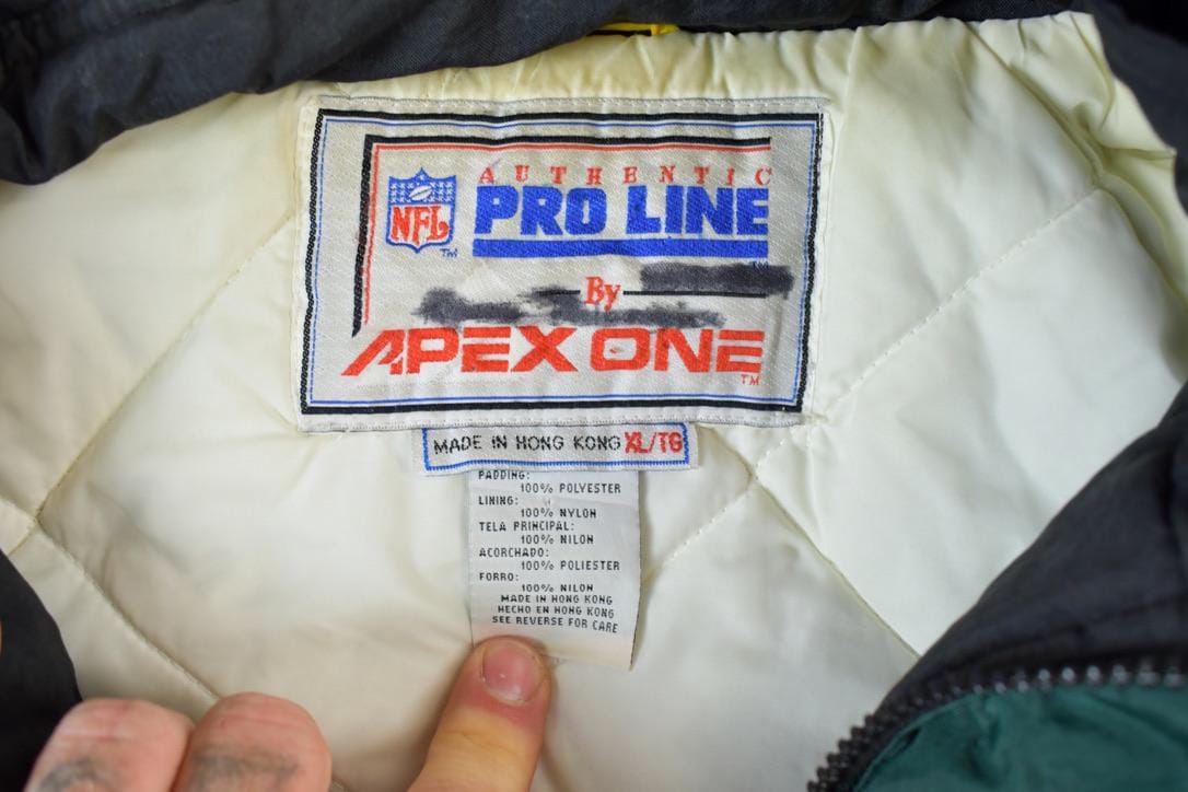Proper Vintage Clothing > Gender Neutral Adult Clothing > Jackets & Coats Vintage 1990s Apex One Sharktooth Green Bay Packers NFL Football Hooded Jacket