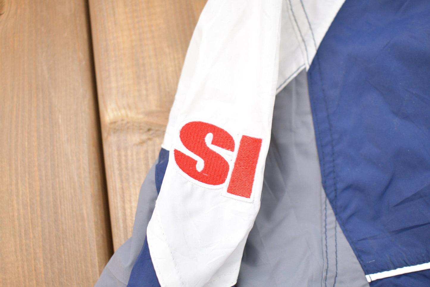 Proper Vintage Clothing > Gender Neutral Adult Clothing > Jackets & Coats Vintage 1990s Chicago Bears NFL Windbreaker Jacket / Team Logo / Athletic Spring Summer Sportswear / Streetwear / Athleisure / 90s NFL