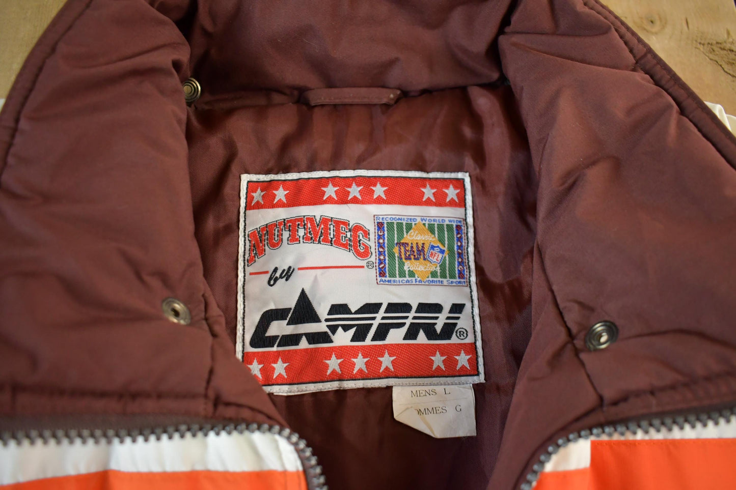 Proper Vintage Clothing > Gender Neutral Adult Clothing > Jackets & Coats Vintage 1990s Cleveland Browns NFL Embroidered Jacket Men's Large / 90s Vintage NFL / Sportswear Coat / Nutmeg Mills