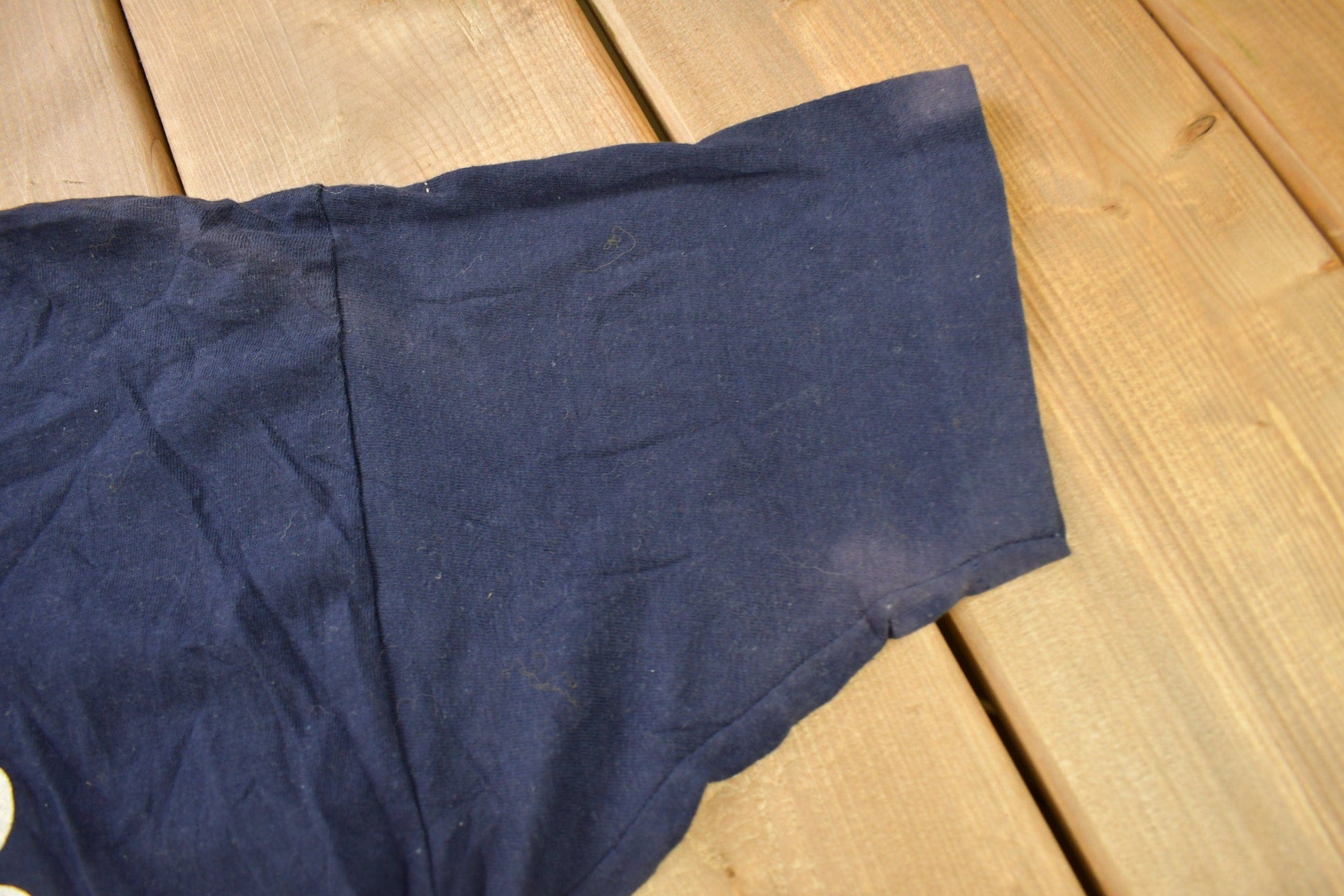 Proper Vintage Clothing > Gender Neutral Adult Clothing > Tops & Tees > T Shirts Vintage 1970s Chicago Bears NFL Champion T-Shirt / Made In USA / Single Stitch / NFL / 90s Streetwear / Sportswear / Vintage Champion