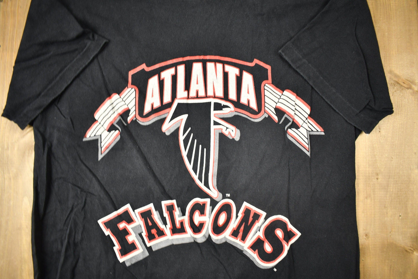 Proper Vintage Clothing > Gender Neutral Adult Clothing > Tops & Tees > T Shirts Vintage 1980s Atlanta Falcons NFL T-shirt / Single Stitch / Sportswear / Streetwear / Rare Sports Tee / Made In USA