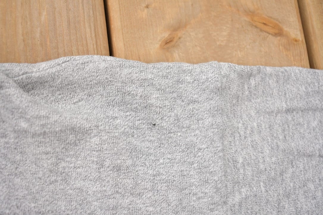 Proper Vintage Clothing > Gender Neutral Adult Clothing > Tops & Tees > T Shirts Vintage 1980s Boston Celtics Logo NBA Ravens T-Shirt / Sportswear / Basketball / Made In Canada