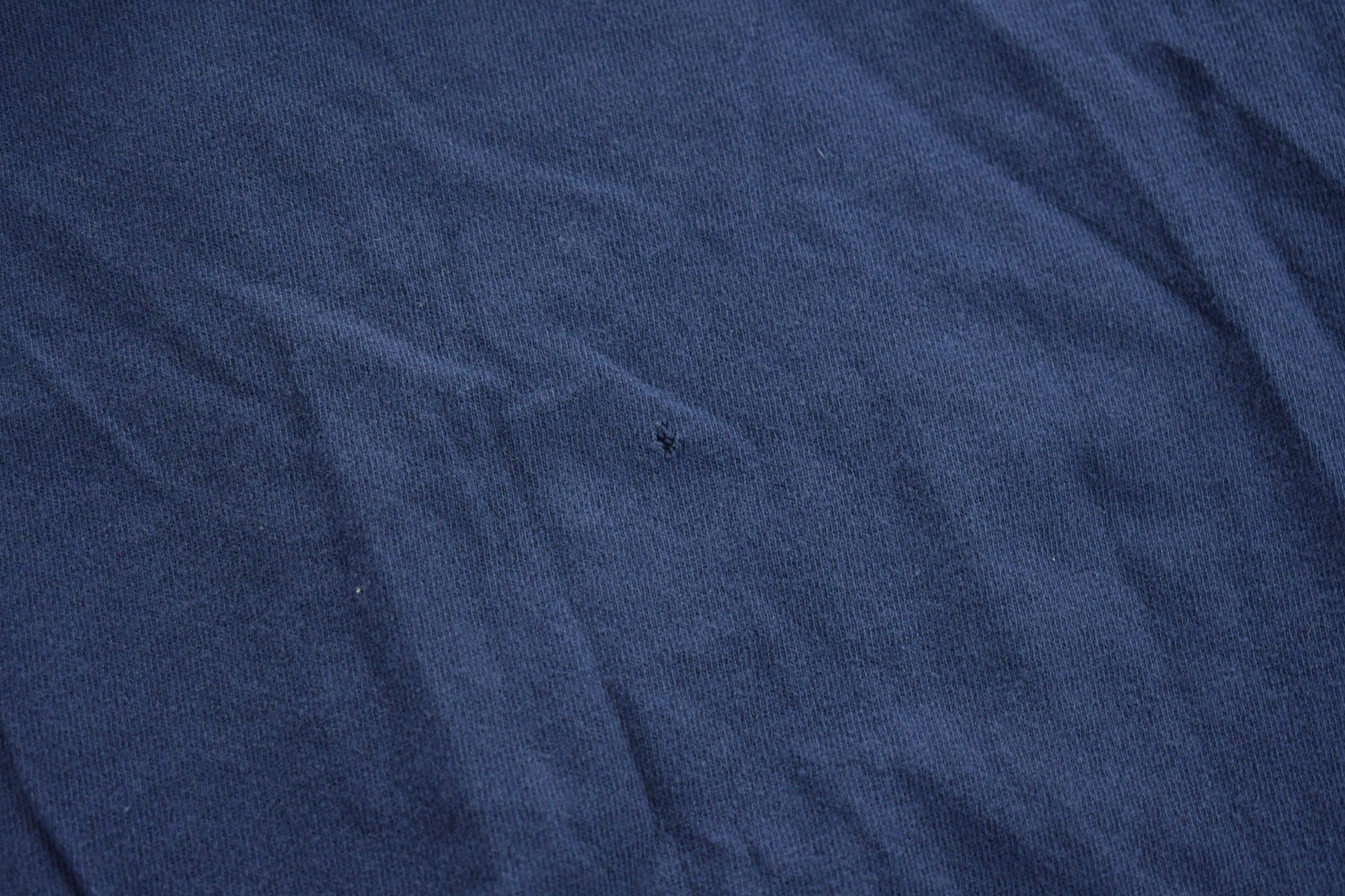 Proper Vintage Clothing > Gender Neutral Adult Clothing > Tops & Tees > T Shirts Vintage 1980s Chicago Bears NFL Jersey Style Champion T-Shirt / 80s Champion / Made In The USA / Single Stitch