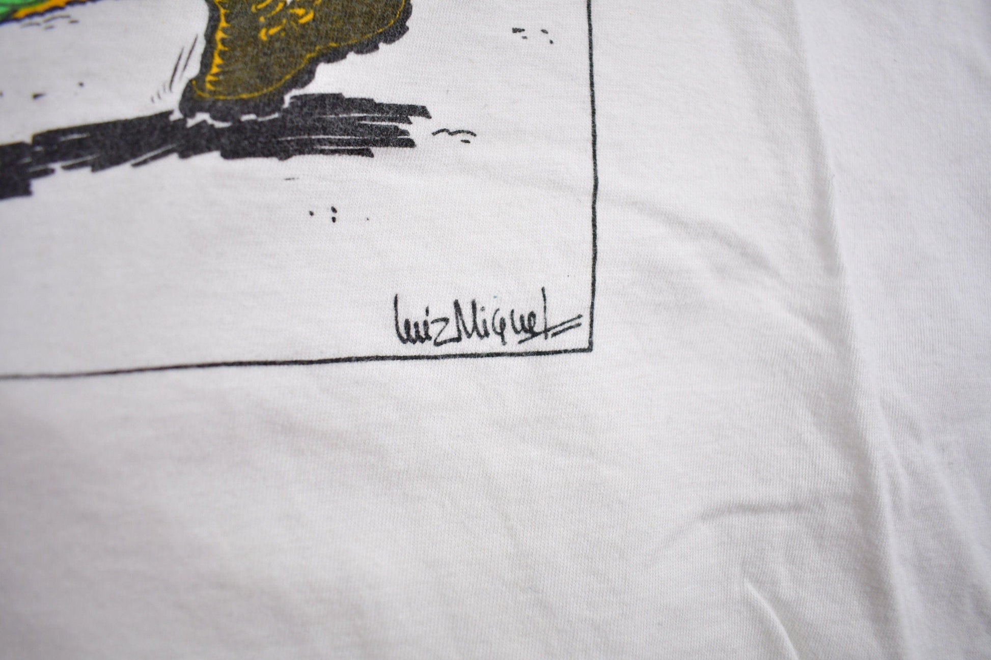 Proper Vintage Clothing > Gender Neutral Adult Clothing > Tops & Tees > T Shirts Vintage 1980s Porra Soldier Graphic T Shirt / Vintage Military T Shirt / MIAU / Luiz Miguel