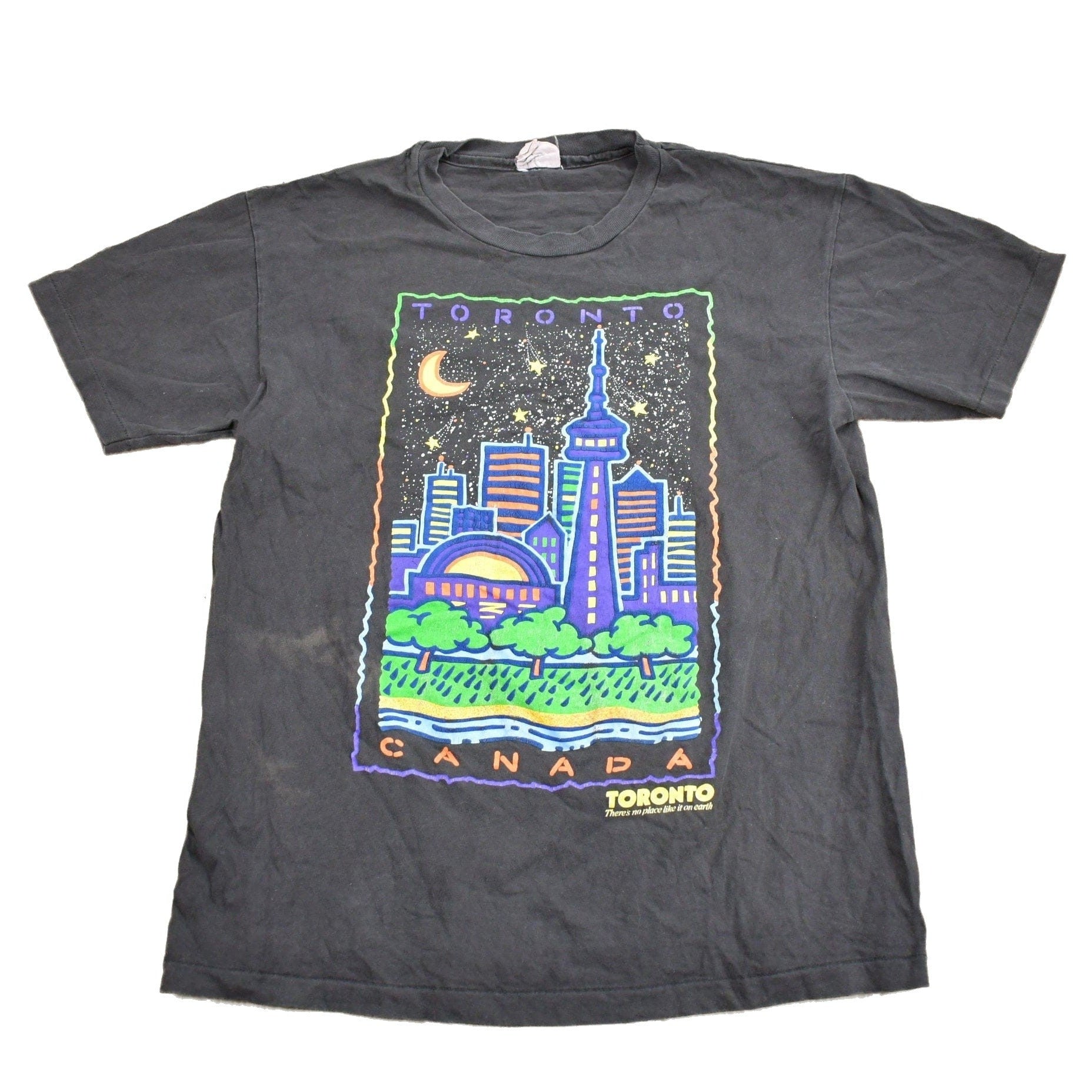 Proper Vintage Clothing > Gender Neutral Adult Clothing > Tops & Tees > T Shirts Vintage 1980s Toronto Canada Graphic Souvenir T Shirt / Streetwear Vacation Tee / Travel T Shirt / Single Stitch / Made In Canada