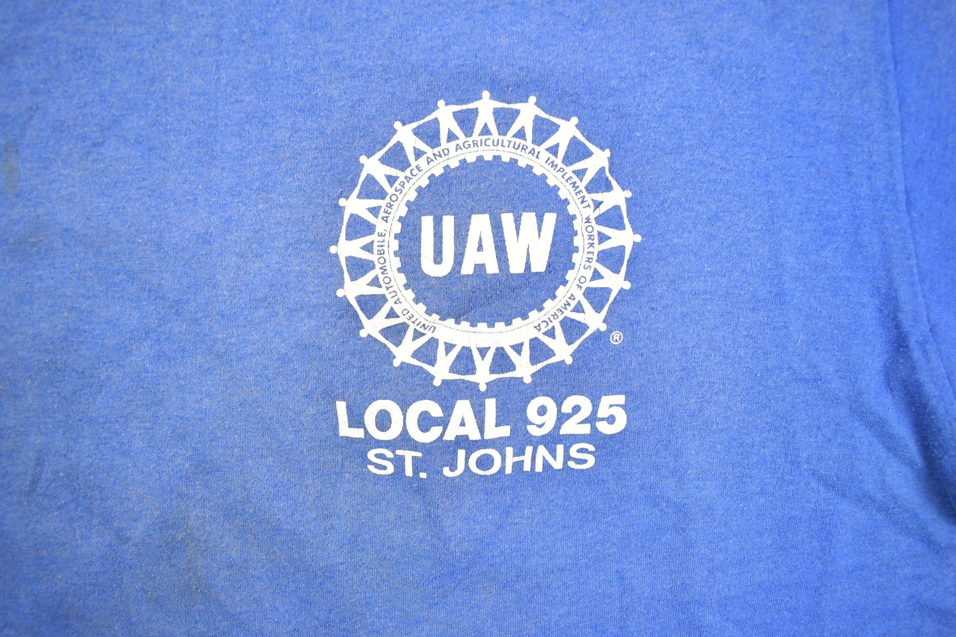 Proper Vintage Clothing > Gender Neutral Adult Clothing > Tops & Tees > T Shirts Vintage 1980s UAW Local 925 St Johns Graphic T Shirt / Vintage T Shirt / Streetwear / Graphic Tee / Single Stitch / St Johns Michigan
