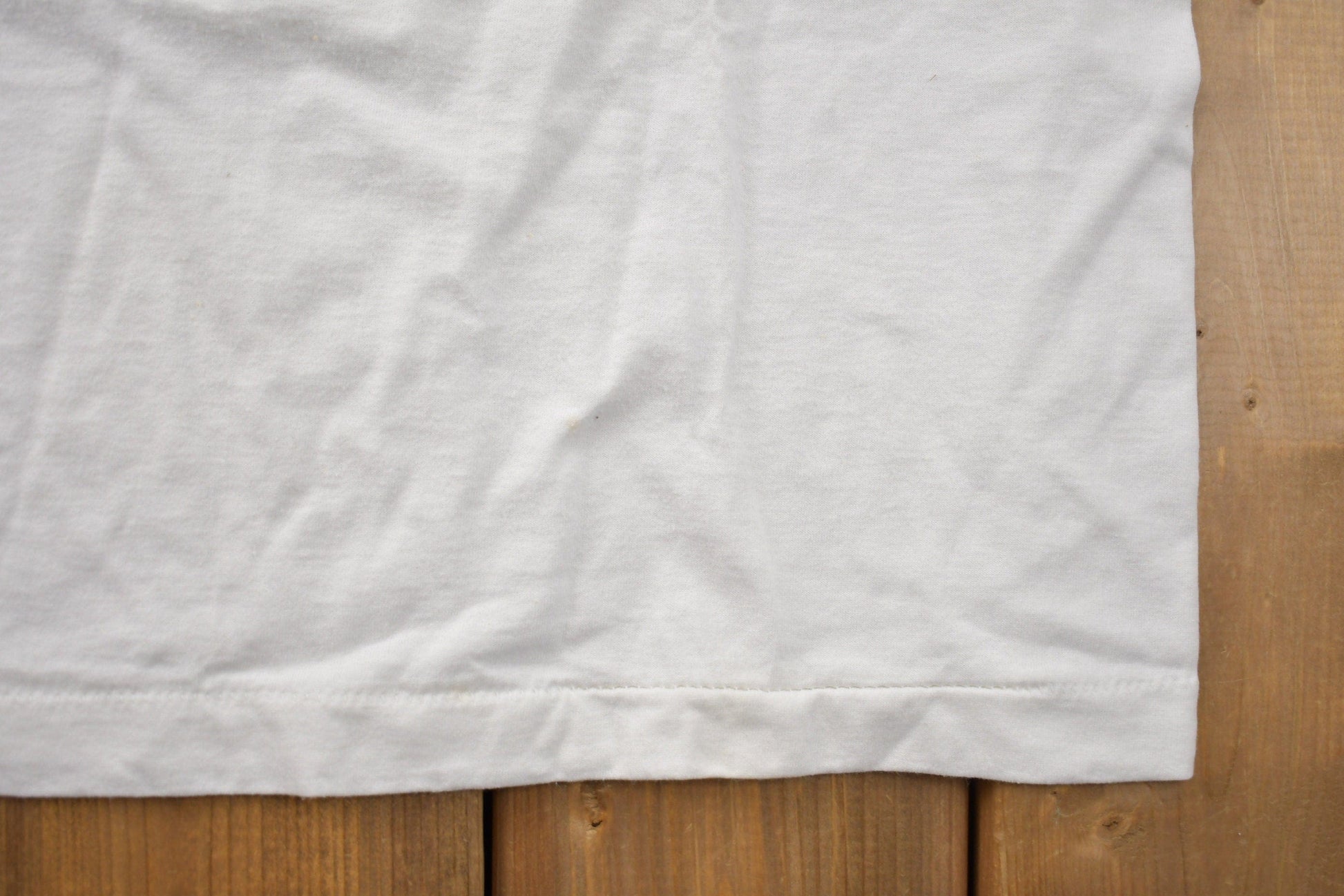 Proper Vintage Clothing > Gender Neutral Adult Clothing > Tops & Tees > T Shirts Vintage 1989 Detroit Pistons NBA Eastern Conference Champions Graphic T-Shirt / Made In USA / Single Stitch / NBA Basketball / Bad Boys