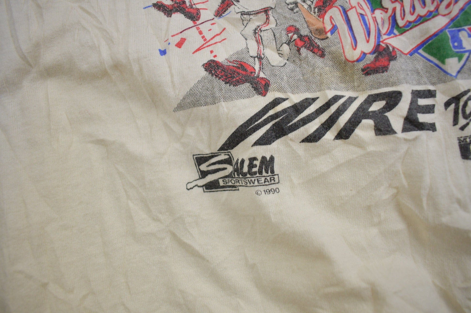 Proper Vintage Clothing > Gender Neutral Adult Clothing > Tops & Tees > T Shirts Vintage 1990 Cincinnati Reds Big Head World Series MLB Graphic T-Shirt / Single Stitch / MLB Baseball / 90s Streetwear/ Sportswear