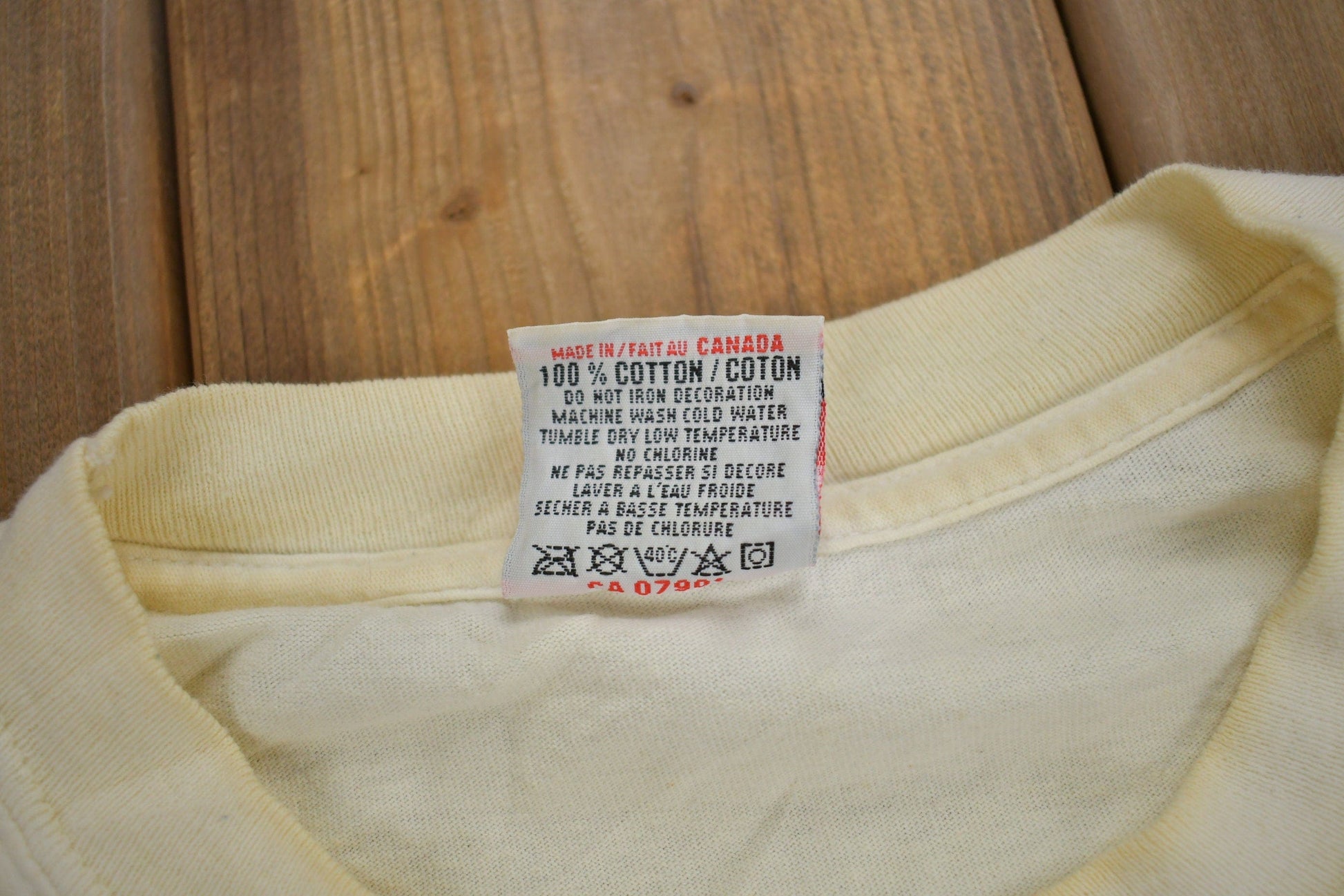 Proper Vintage Clothing > Gender Neutral Adult Clothing > Tops & Tees > T Shirts Vintage 1990s Appleton Jamaica Rum Graphic T Shirt / Vintage T Shirt / Streetwear / Graphic Tee / Made In Canada / The Spirit Of Jamaica