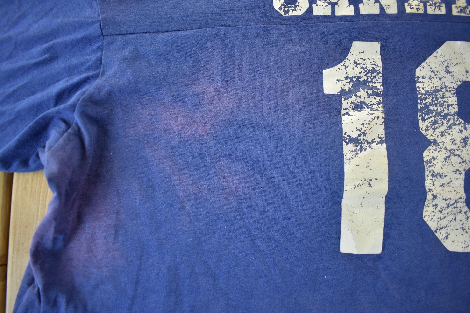 Proper Vintage Clothing > Gender Neutral Adult Clothing > Tops & Tees > T Shirts Vintage 1990s Chicago Bears NFL Graphic T-Shirt/ Made In USA / Single Stitch / NFL / 90s Streetwear / Sportswear / Mens 3XL