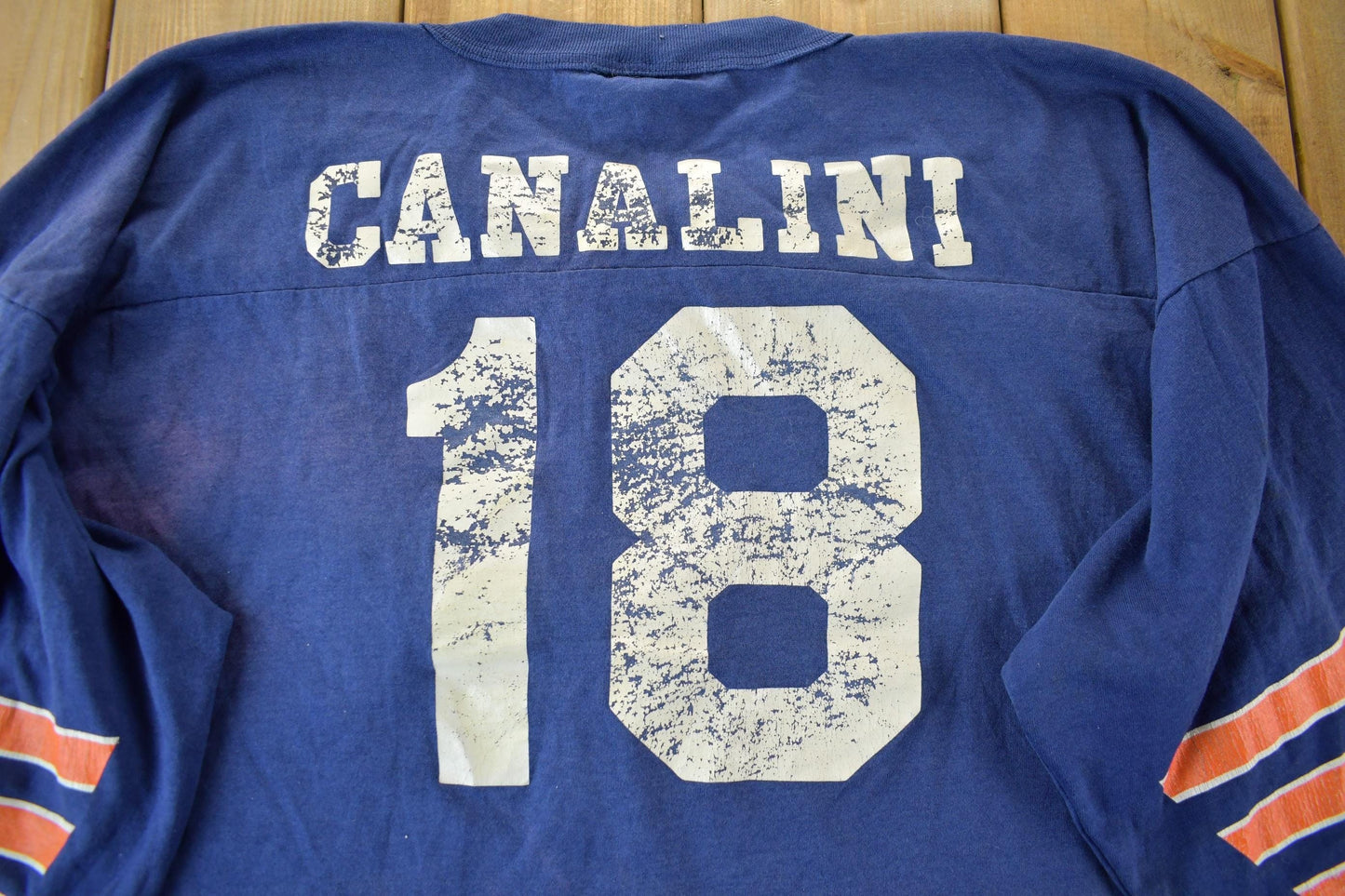 Proper Vintage Clothing > Gender Neutral Adult Clothing > Tops & Tees > T Shirts Vintage 1990s Chicago Bears NFL Graphic T-Shirt/ Made In USA / Single Stitch / NFL / 90s Streetwear / Sportswear / Mens 3XL