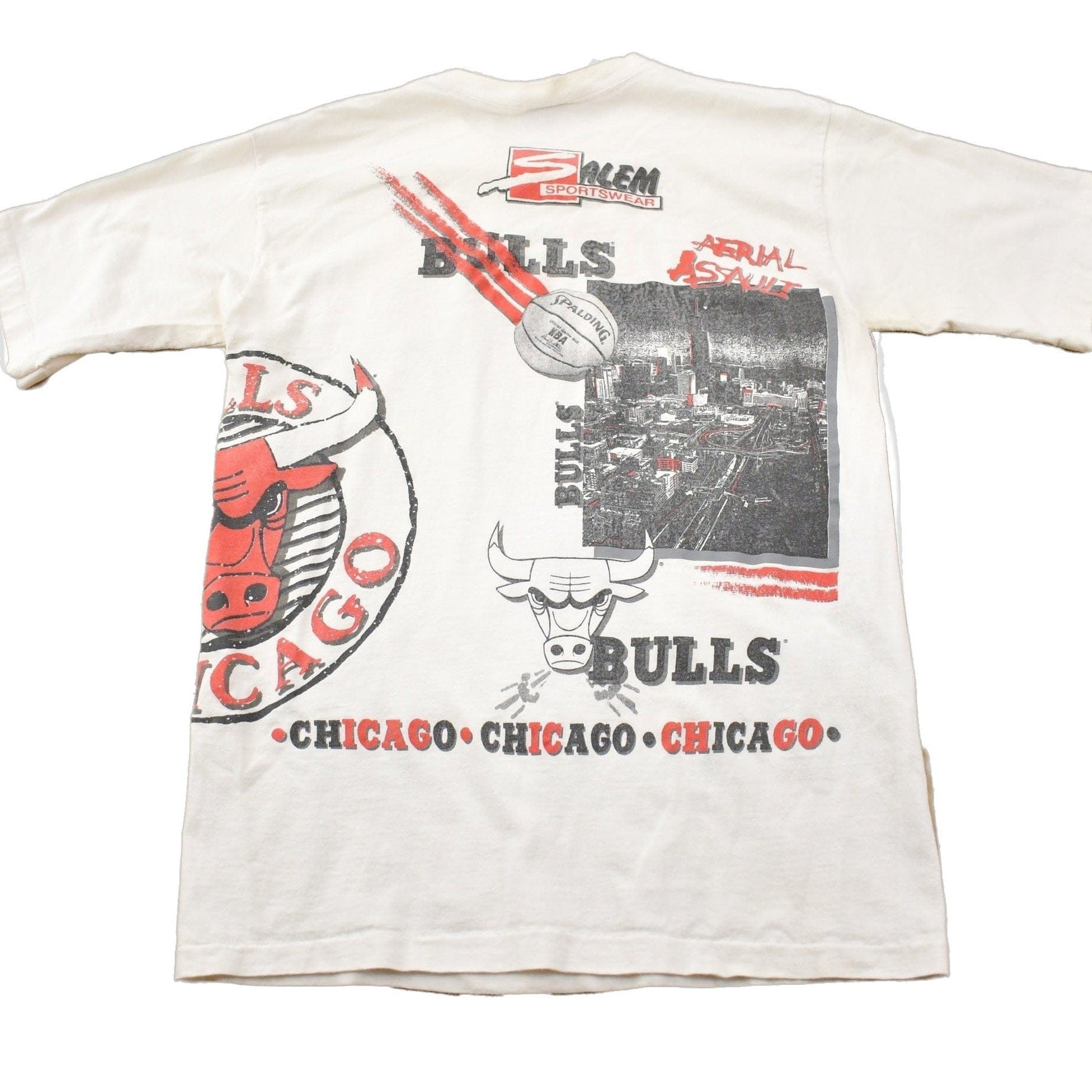 Proper Vintage Clothing > Gender Neutral Adult Clothing > Tops & Tees > T Shirts Vintage 1990s Chicago Bulls NBA Aerial Assault Graphic T-Shirt / Made In USA / Single Stitch / 90s Streetwear / Salem Sportswear