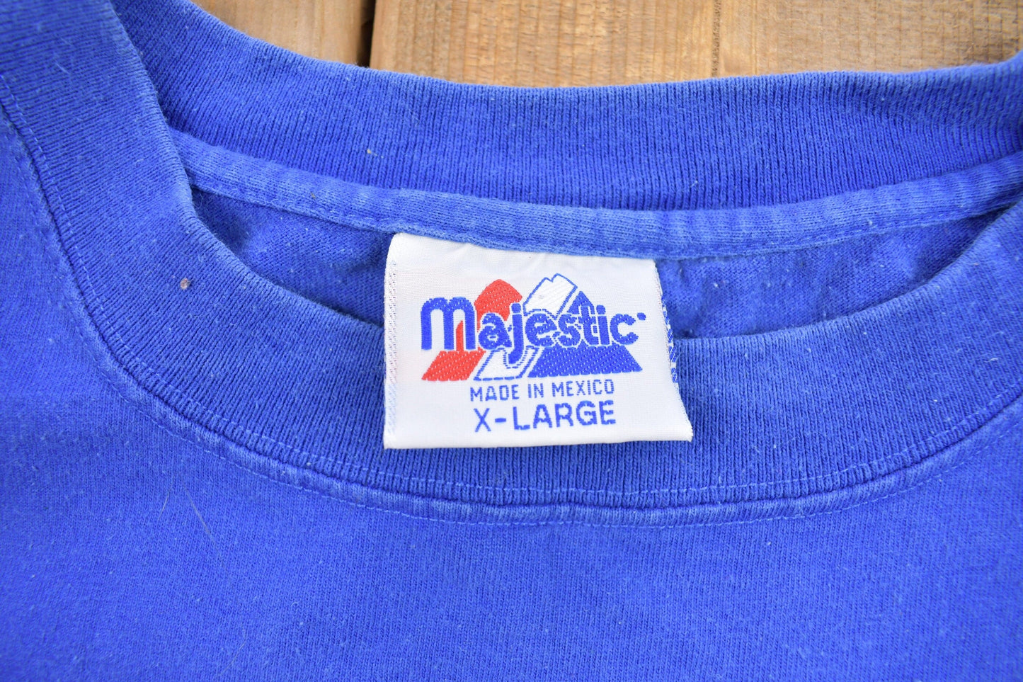 Proper Vintage Clothing > Gender Neutral Adult Clothing > Tops & Tees > T Shirts Vintage 1990s Chicago Cubs Graphic T-Shirt / MLB Baseball / 90s Streetwear / Sportswear / Majestic