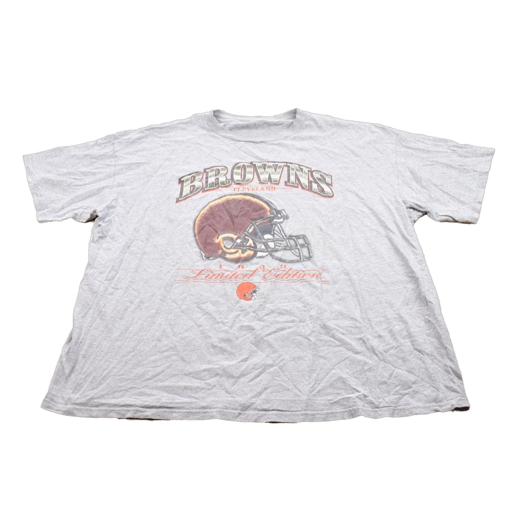 Proper Vintage Clothing > Gender Neutral Adult Clothing > Tops & Tees > T Shirts Vintage 1990s Cleveland Browns NFL Graphic T-Shirt / Graphic / 80s / 90s / Streetwear / Retro Style / NFL Tee / Made In USA