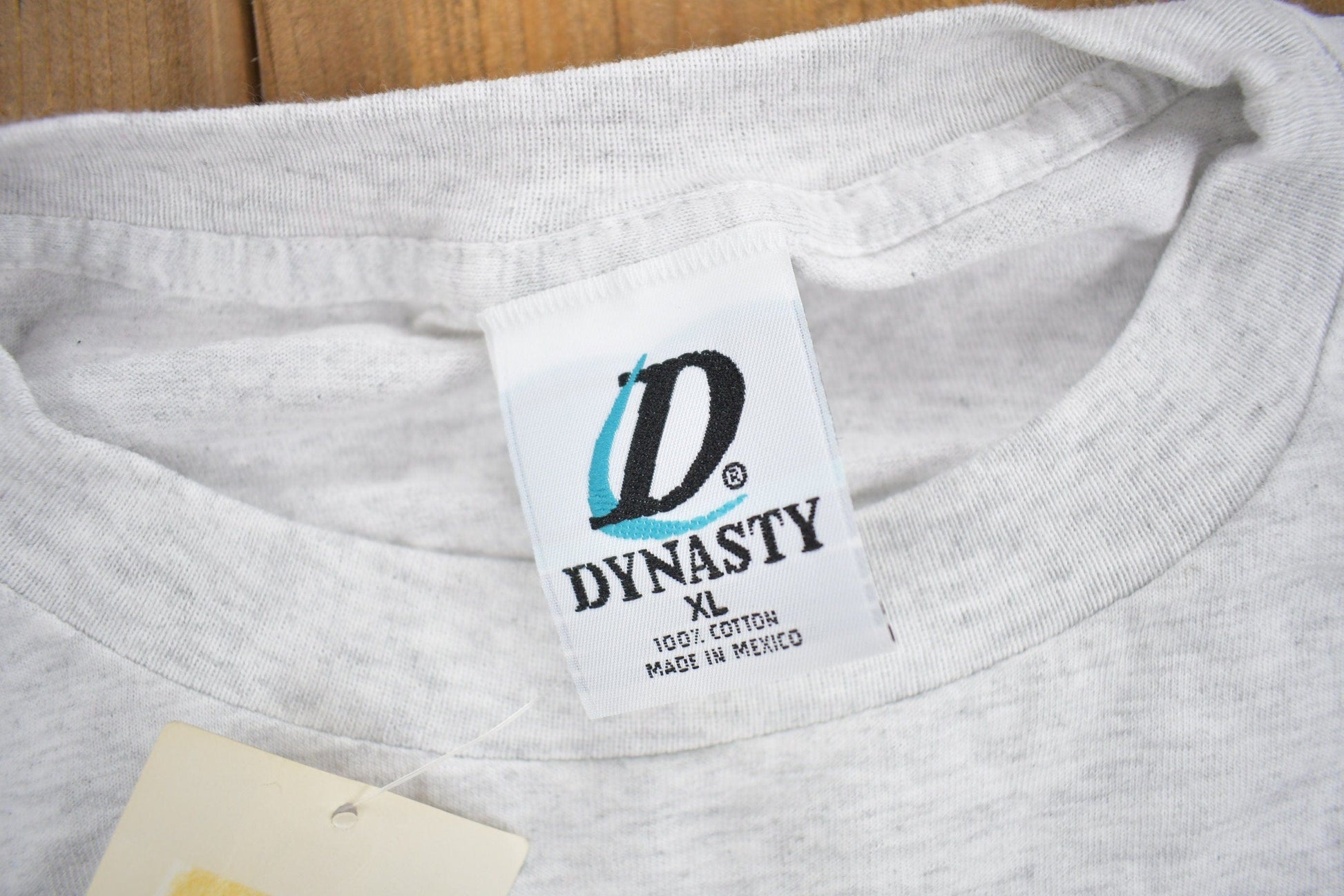 Proper Vintage Clothing > Gender Neutral Adult Clothing > Tops & Tees > T Shirts Vintage 1990s Deadstock Los Angeles Lakers NBA Graphic T-Shirt / NBA Basketball / Vintage Lakers / Sportswear / NWT