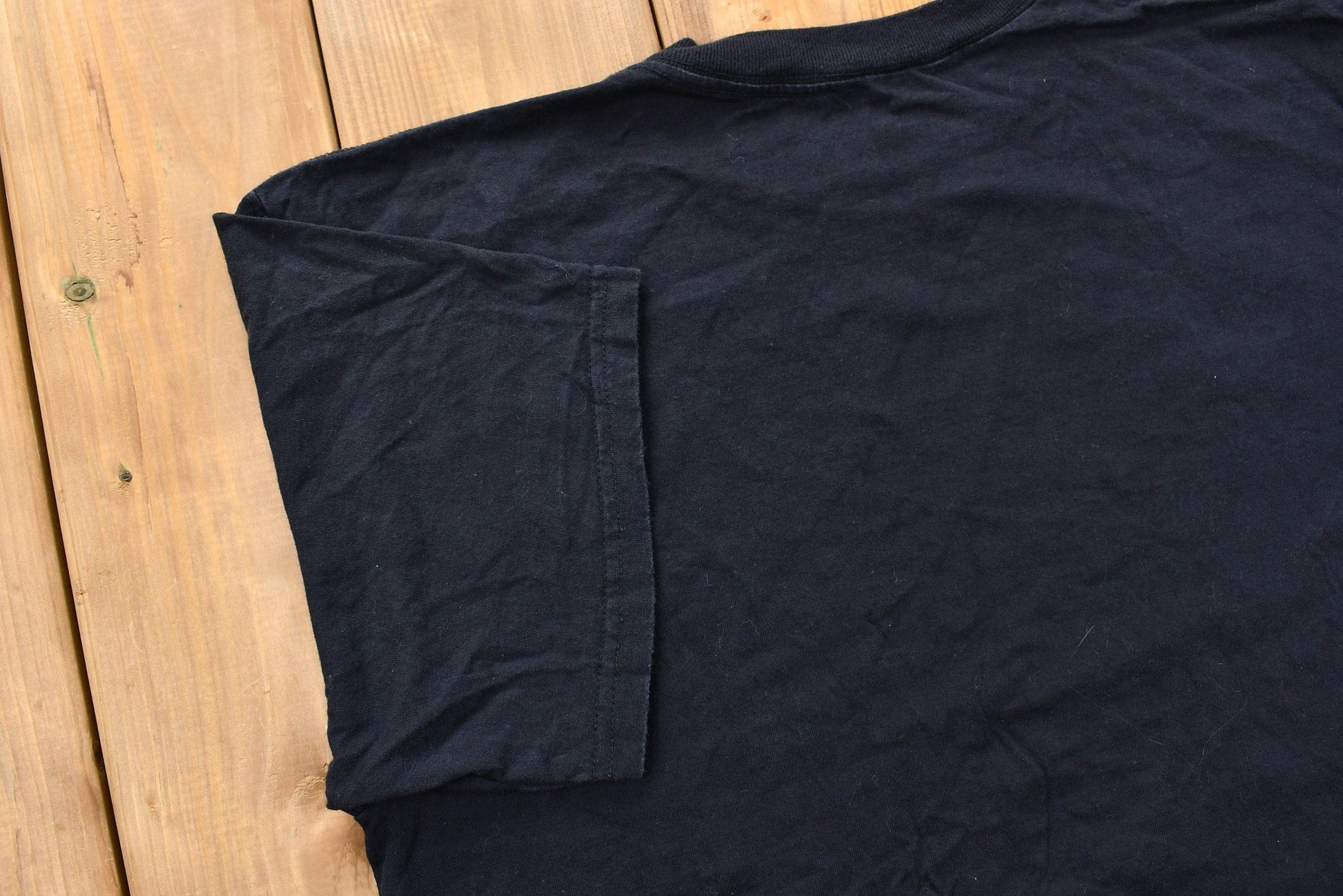 Proper Vintage Clothing > Gender Neutral Adult Clothing > Tops & Tees > T Shirts Vintage 1990s Detroit Red Wings T-Shirt / NHL / 90s Streetwear / Athleisure / Sportswear