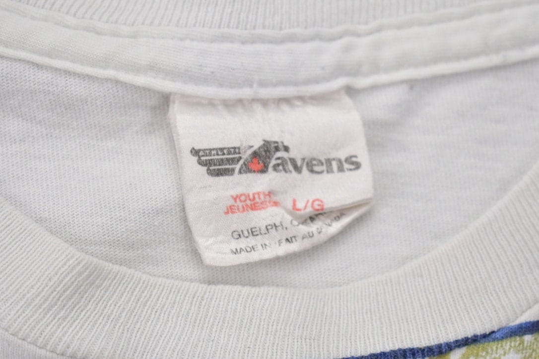 Proper Vintage Clothing > Gender Neutral Adult Clothing > Tops & Tees > T Shirts Vintage 1990s Florida Panthers All Over Print NHL Graphic Kids T-Shirt Made In Canada / Single Stitch / NHL Hockey / 90s Salem