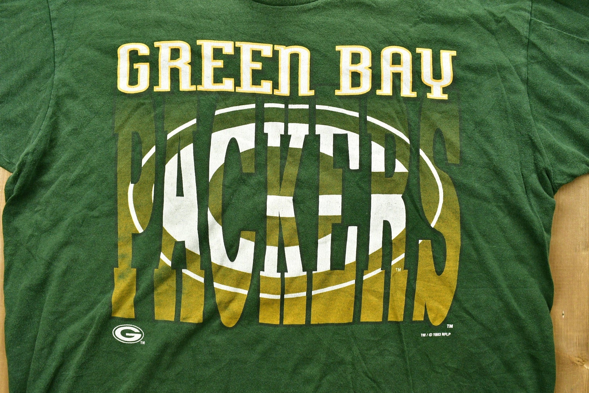Proper Vintage Clothing > Gender Neutral Adult Clothing > Tops & Tees > T Shirts Vintage 1990s Greenbay Packers T-Shirt , Single Stitch , NFL , 90s Streetwear , Athleisure , Sportswear