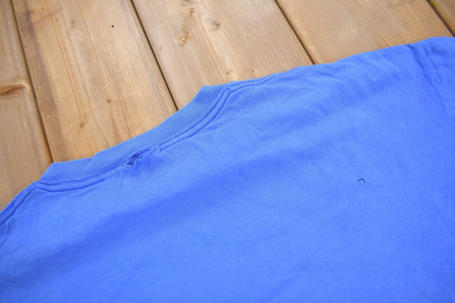 Proper Vintage Clothing > Gender Neutral Adult Clothing > Tops & Tees > T Shirts Vintage 1990s Orlando Magic Graphic T-Shirt / Magic Tee / Streetwear / Retro Style / NBA Graphic Tee