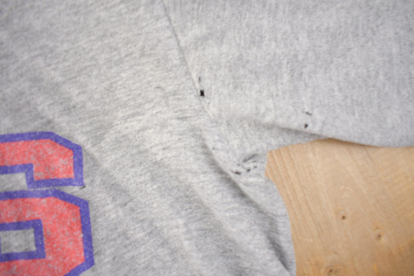 Proper Vintage Clothing > Gender Neutral Adult Clothing > Tops & Tees > T Shirts Vintage 1990s Phoenix Suns NBA Graphic T-Shirt Made In USA Single Stitch