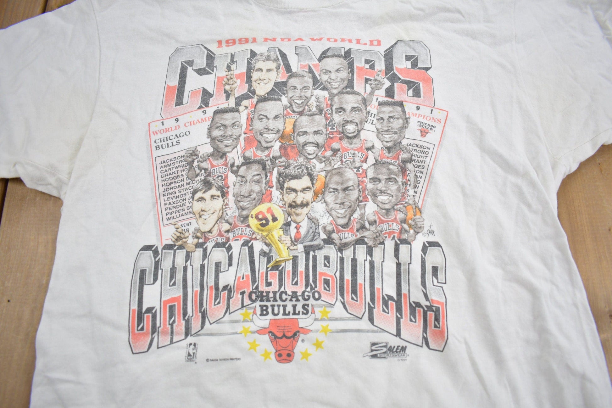 Proper Vintage Clothing > Gender Neutral Adult Clothing > Tops & Tees > T Shirts Vintage 1991 Chicago Bulls NBA World Champions T-Shirt / Made In USA / Single Stitch / 90s Streetwear / Big Head / Salem Sportswear