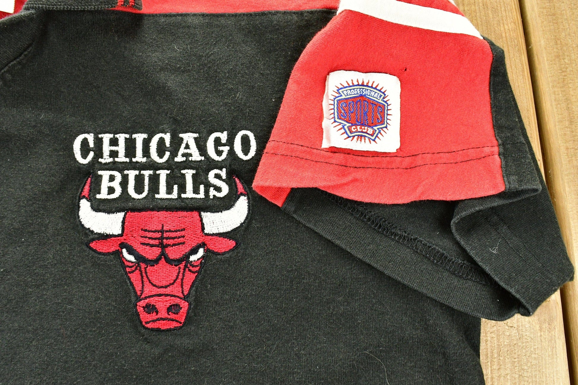 Proper Vintage Clothing > Gender Neutral Kids' Clothing > Tops & Tees > T Shirts Vintage 1990s Chicago Bulls NBA Embroidered Polo Youth T-shirt / Vintage Bulls Shirt / Sportswear / Streetwear / Sports Tee / Color Block