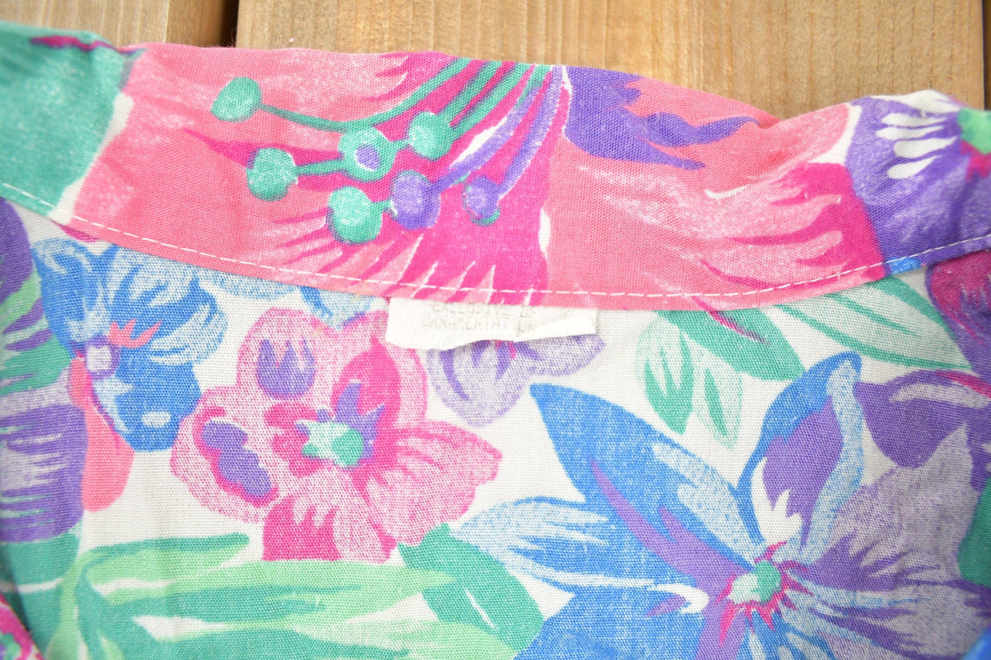 Proper Vintage Clothing > Men's Clothing > Shirts & Tees > Oxfords & Button Downs Vintage 1980s Floral Button Up Shirt / Women's Vintage / Casual Shirt / All Over Print