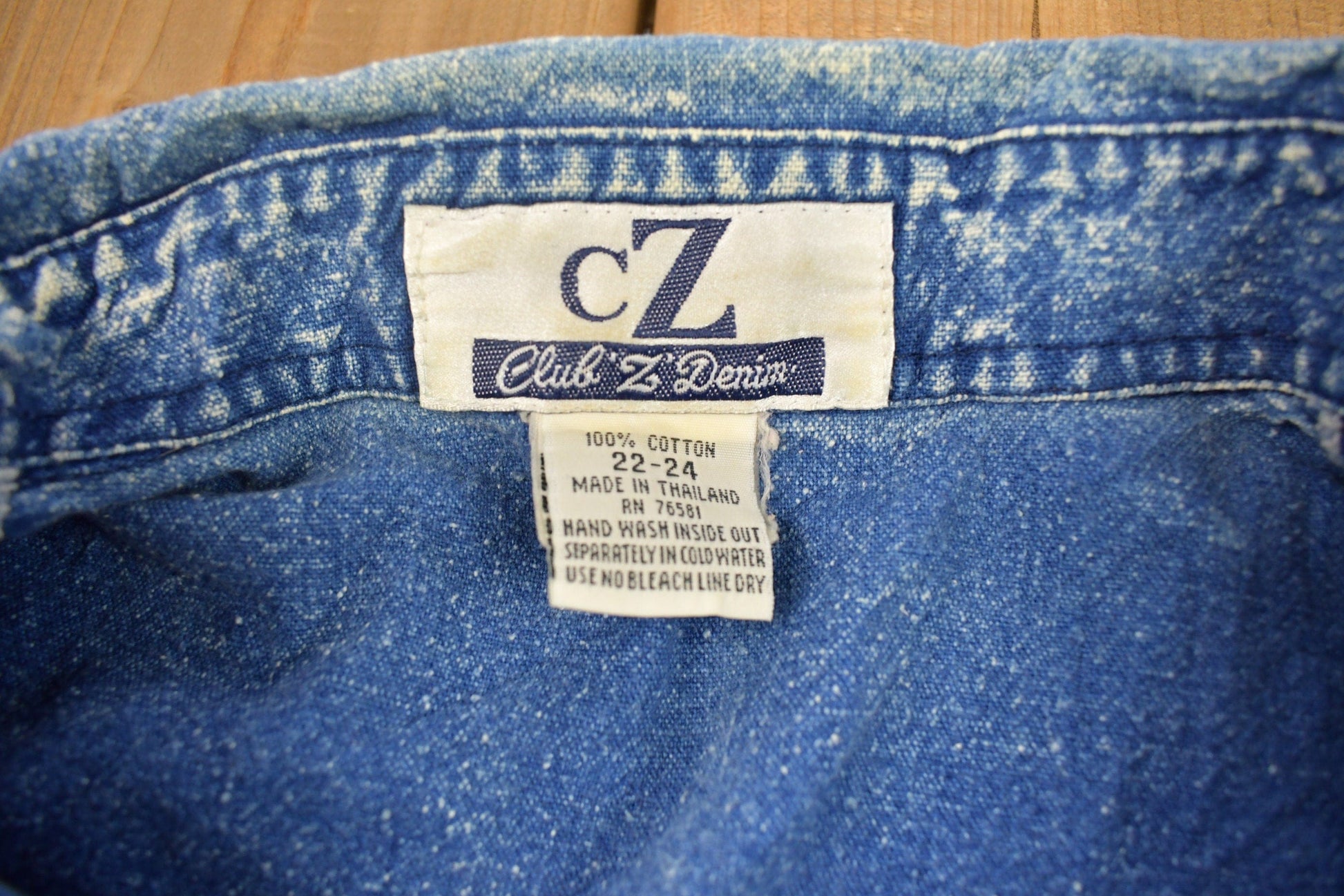 Proper Vintage Clothing > Men's Clothing > Shirts & Tees > Oxfords & Button Downs Vintage 1990s Abstract Button Up Shirt / 1990s Button Up / Vintage Flannel / Abstract Button Up