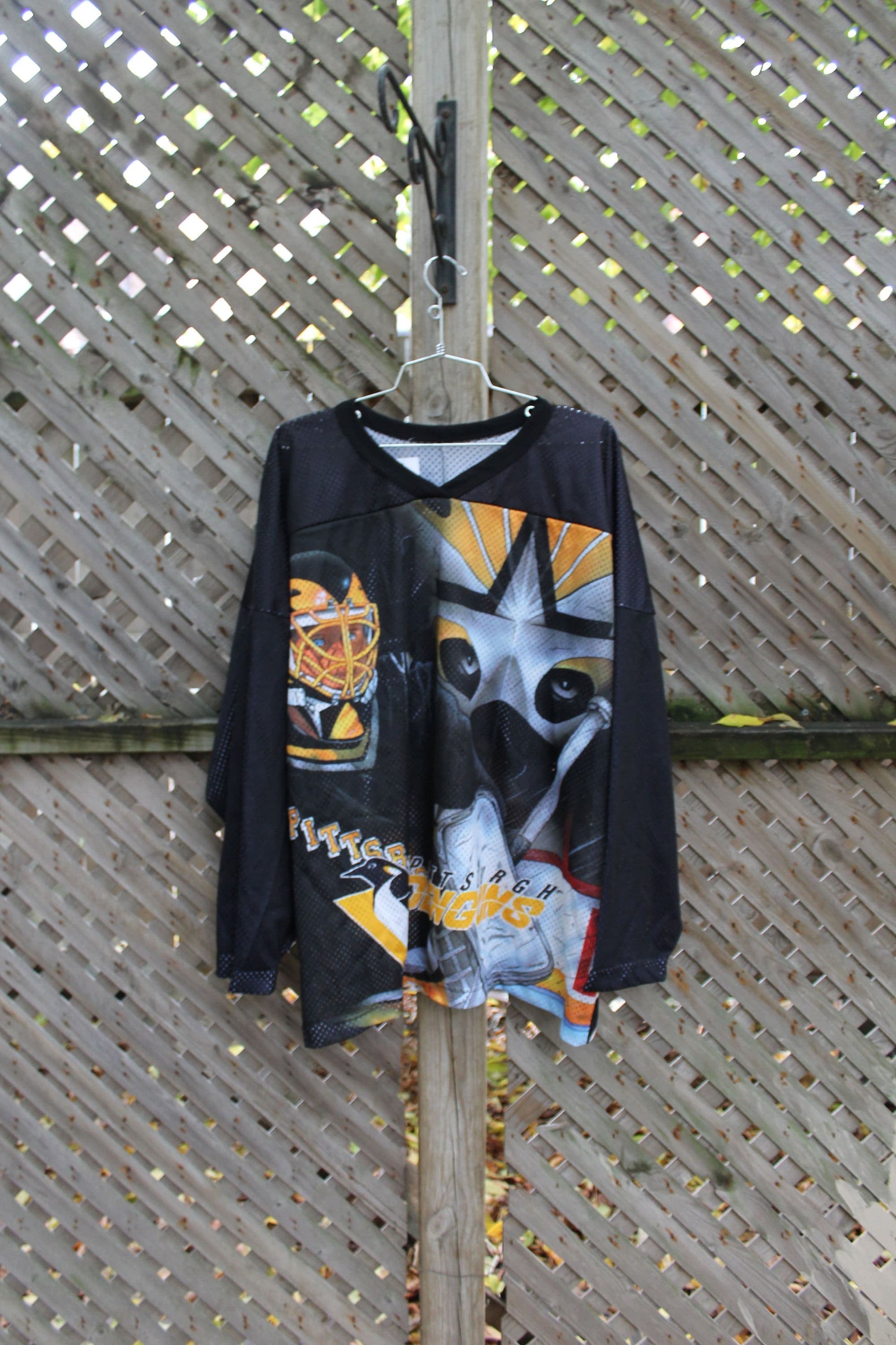 Proper Vintage Clothing > Men's Clothing > Sports & Fitness Vintage 1990s Pittsburgh Penguins NHL CCM Hockey Jersey /All Over Print / Pittsburgh Penguins / Sportswear / Made In USA