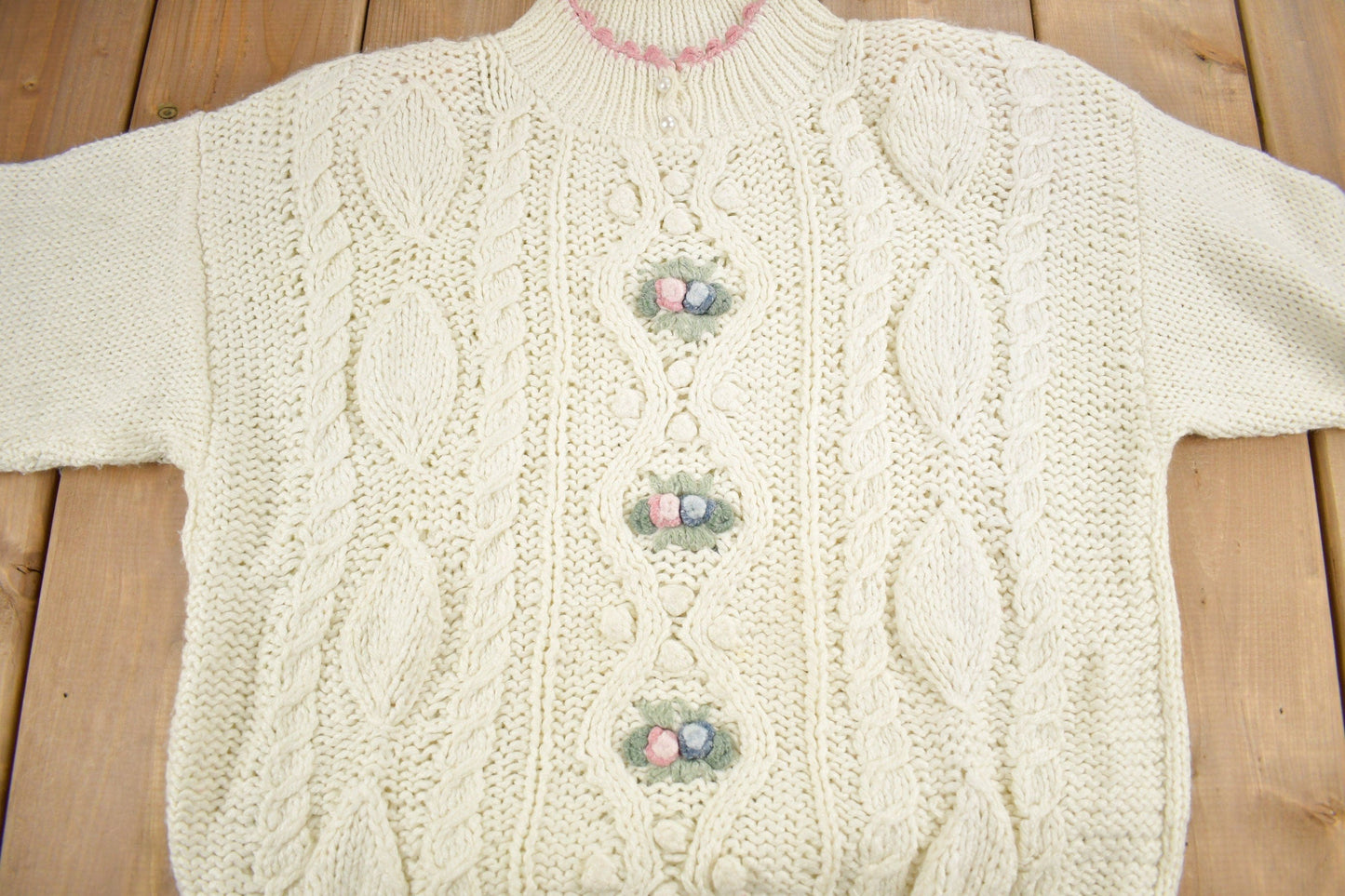 Proper Vintage Clothing > Women's Clothing > Sweaters > Cardigans Vintage 1980s Maggie Lawrence Floral Knitted Sweater / Vintage 80s Pattern Sweater / Cut N Sew