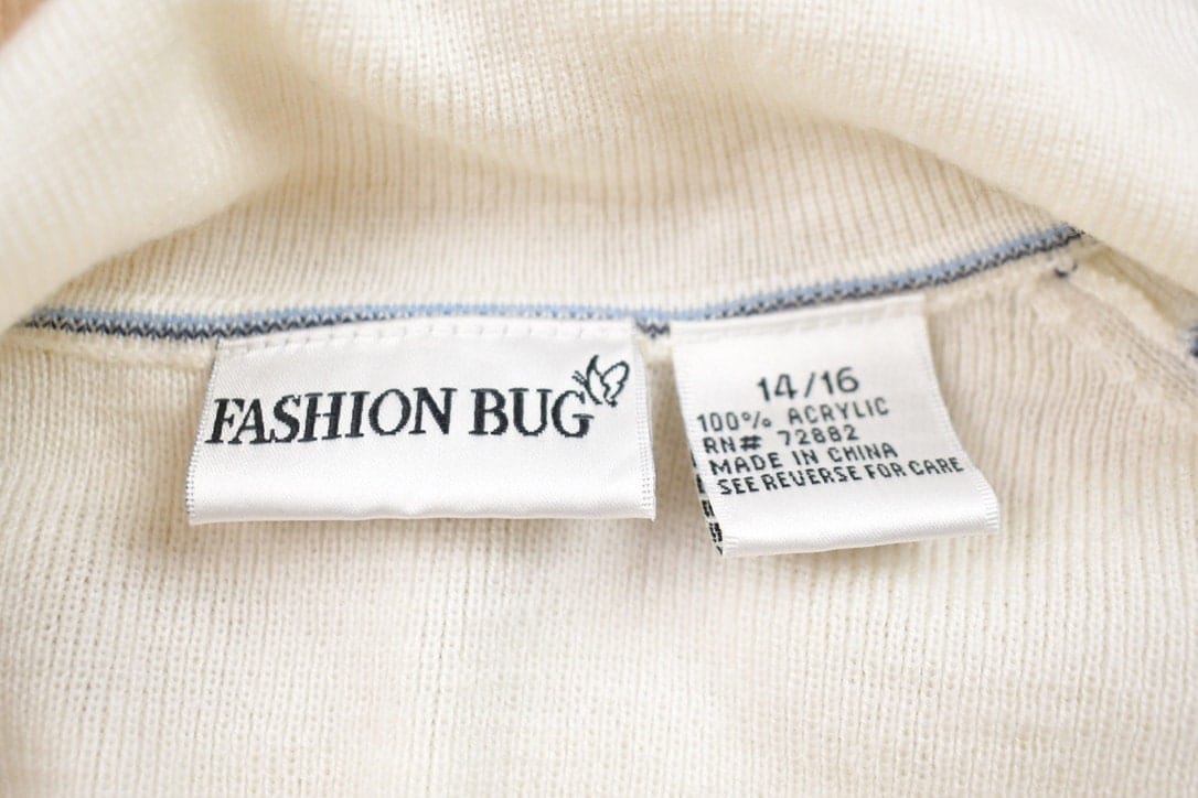 Proper Vintage Clothing > Women's Clothing > Sweaters > Cardigans Vintage 1990s Knitted Button Up Sweater / Vintage Knit Button Up / Button Up / Blank Knit Button Up / Fashion Bug Knit / Acrylic Button Up