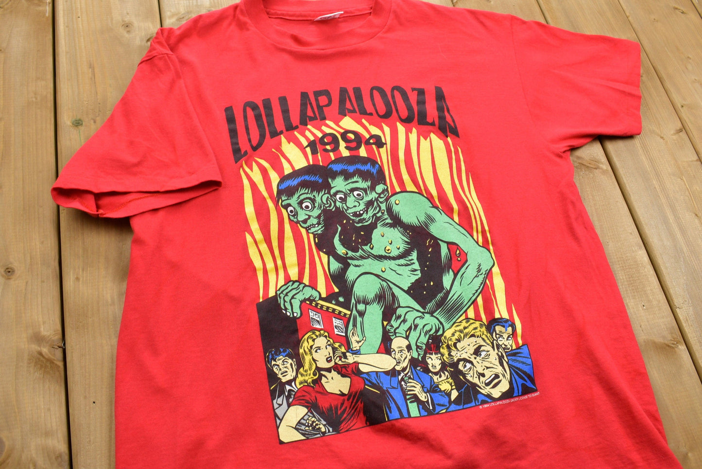 RARE Dead Stock 1994 Lollapalooza Tour T-shirt from propervintagecanada