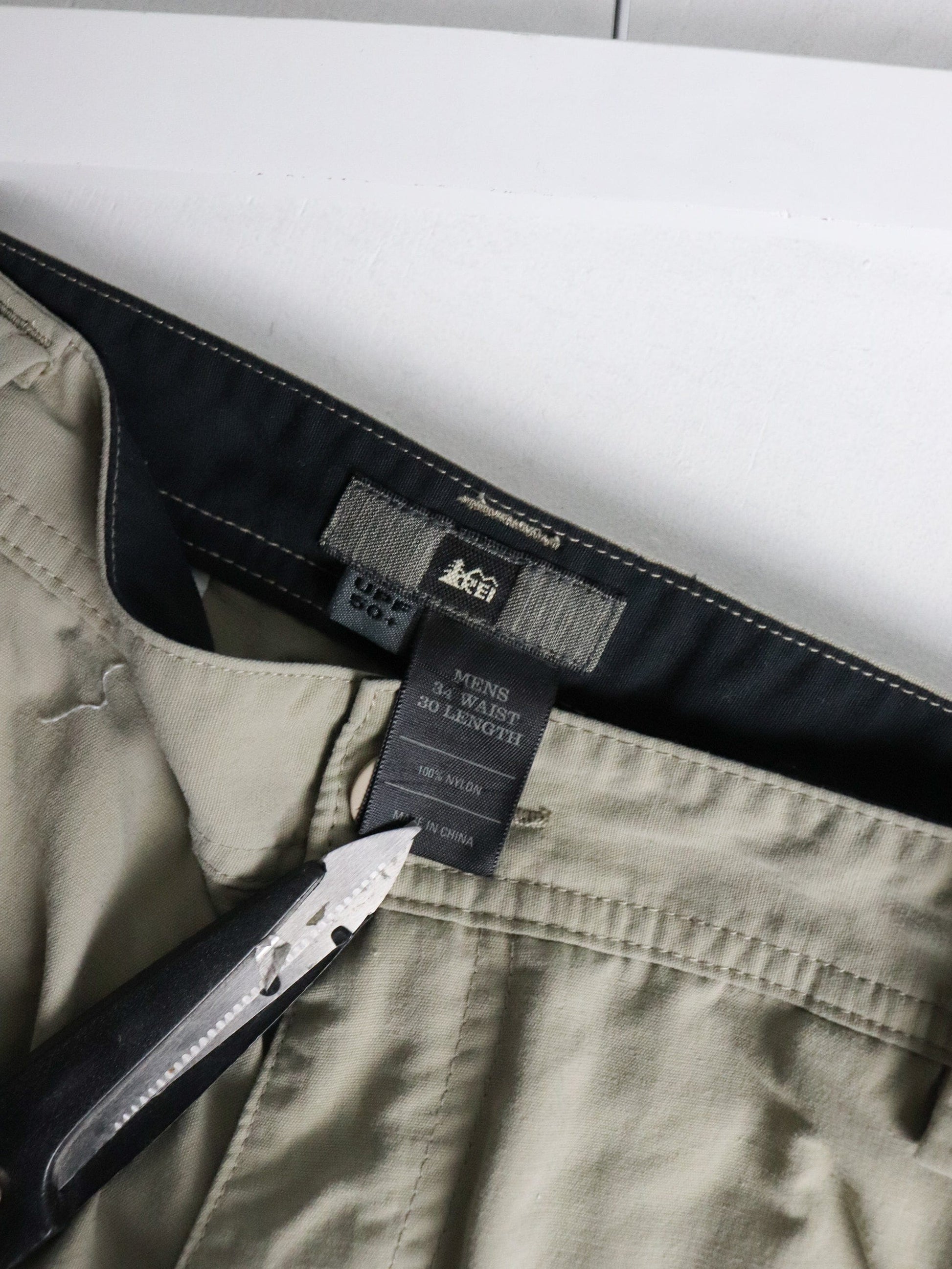 REI Pants Mens 34 x 30 Beige Hiking