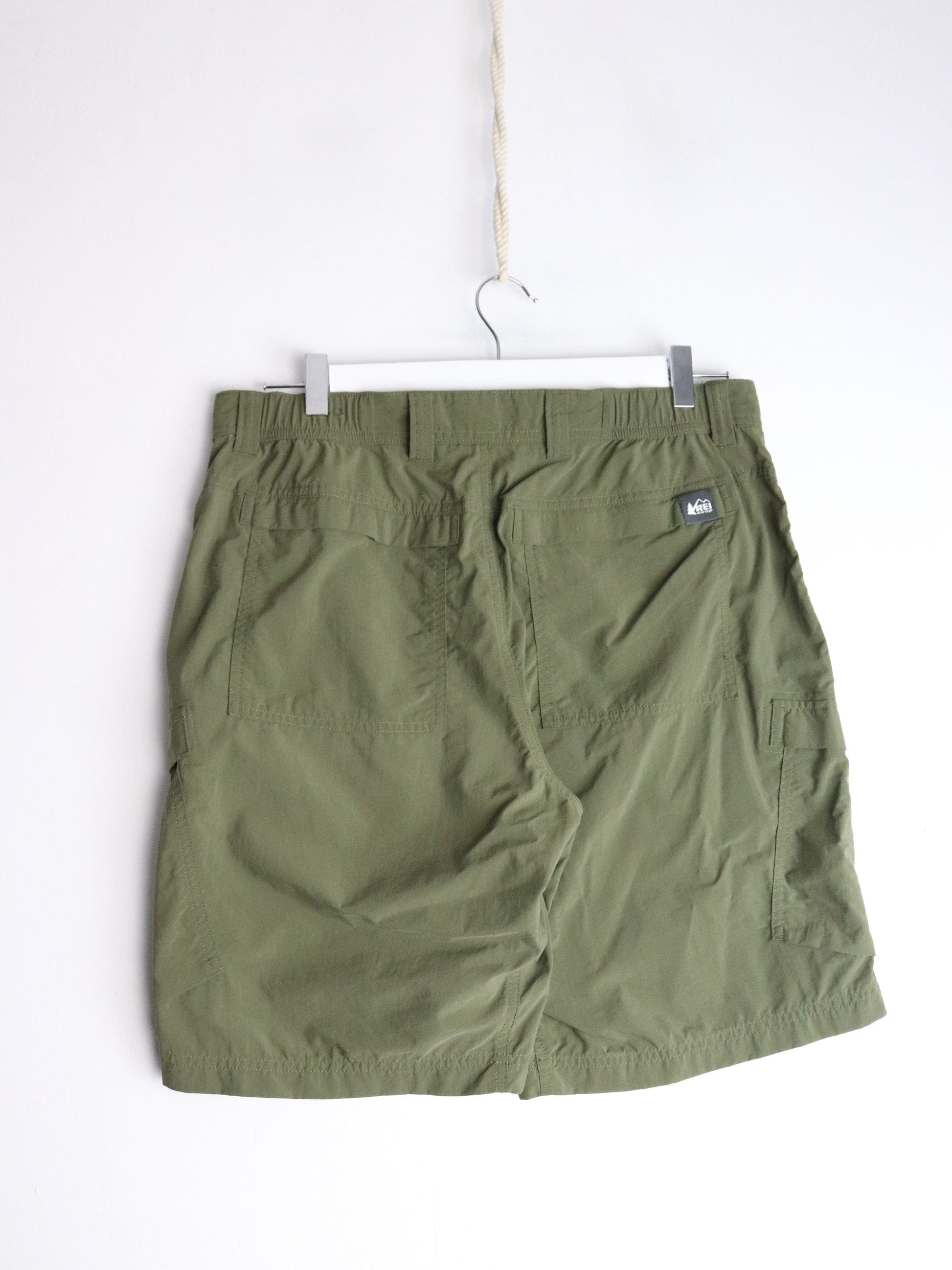 REI Shorts Mens 34 Green Cargo Hiking from propervintagecanada