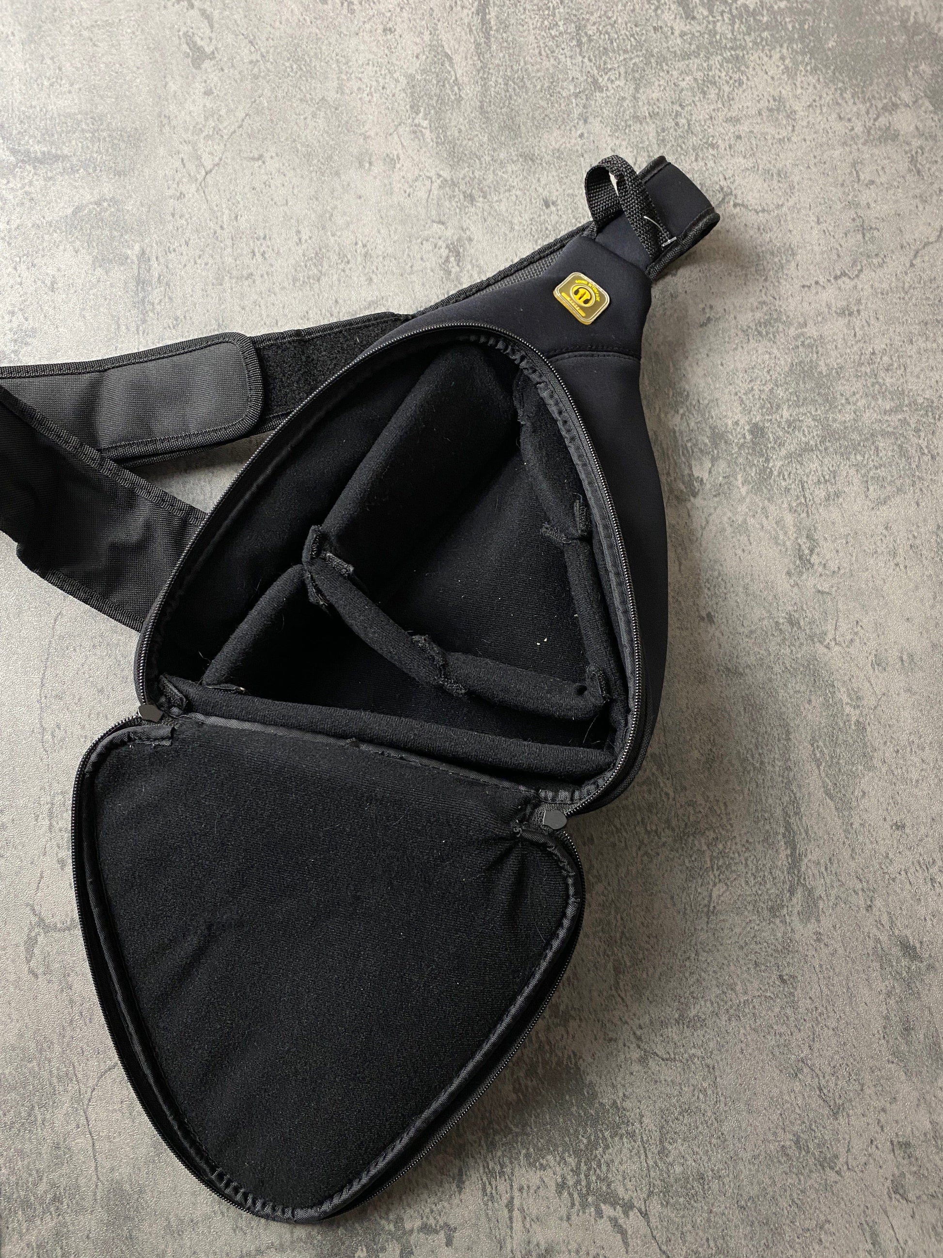 Roots Accessories Vintage Roots Cross Body Bag Red