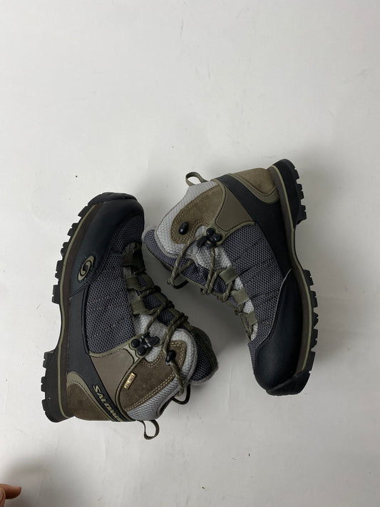 Salomon Boots US Womens Size 6 1/2 Grey Gore Tex