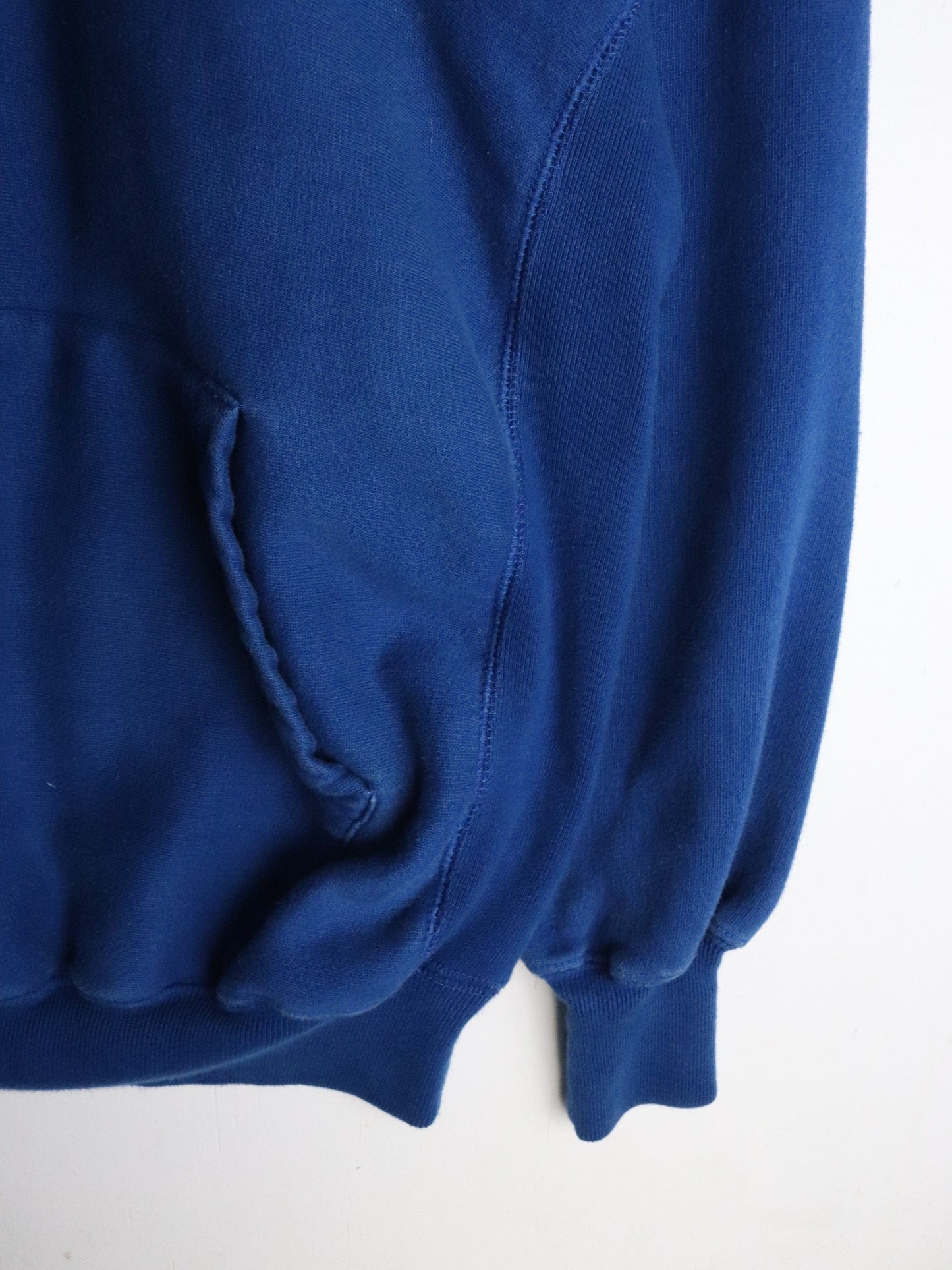 Seton Hall University Sweatshirt Mens Medium Blue Hoodie from propervintagecanada