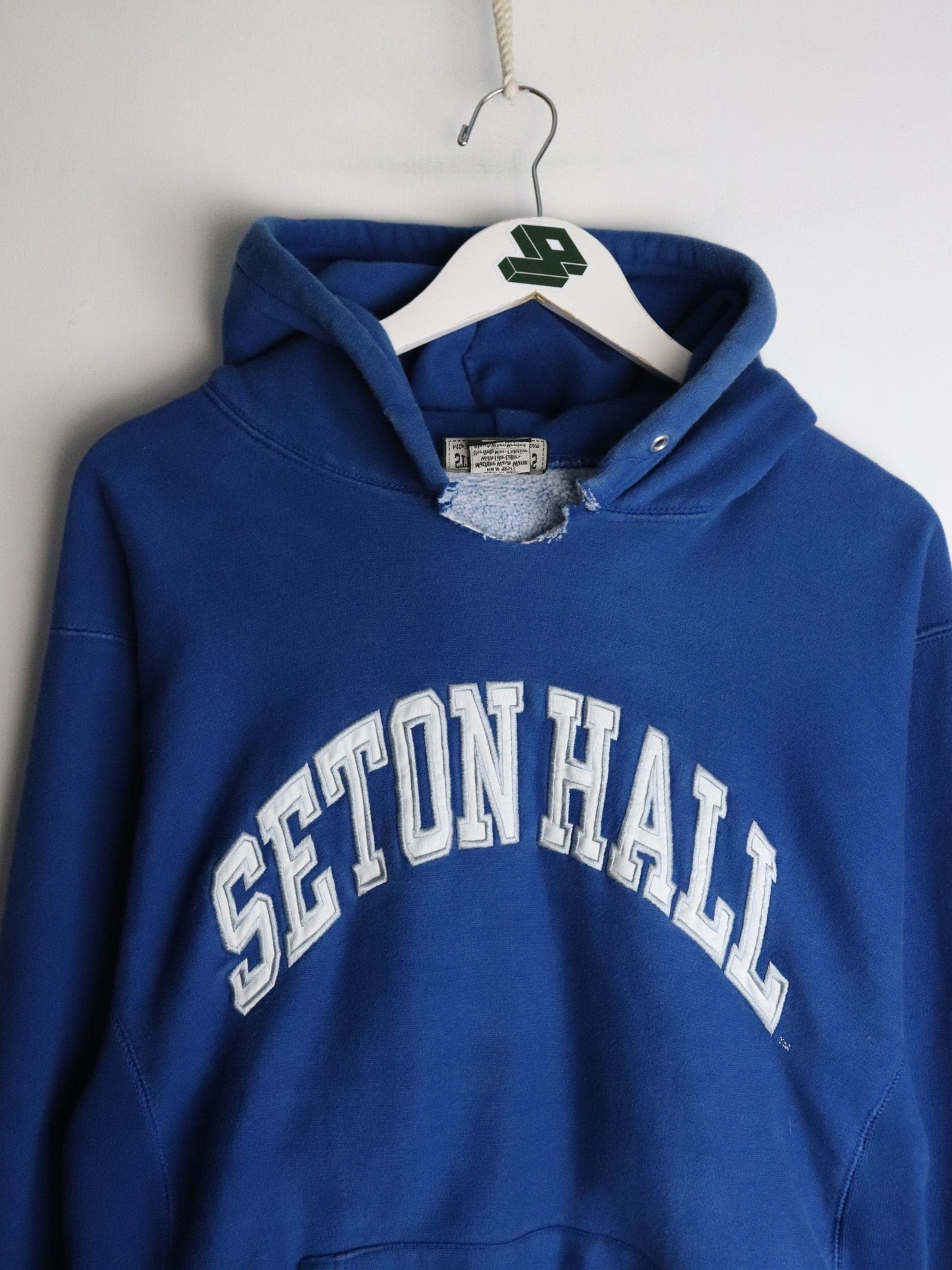 Seton Hall University Sweatshirt Mens Medium Blue Hoodie from propervintagecanada
