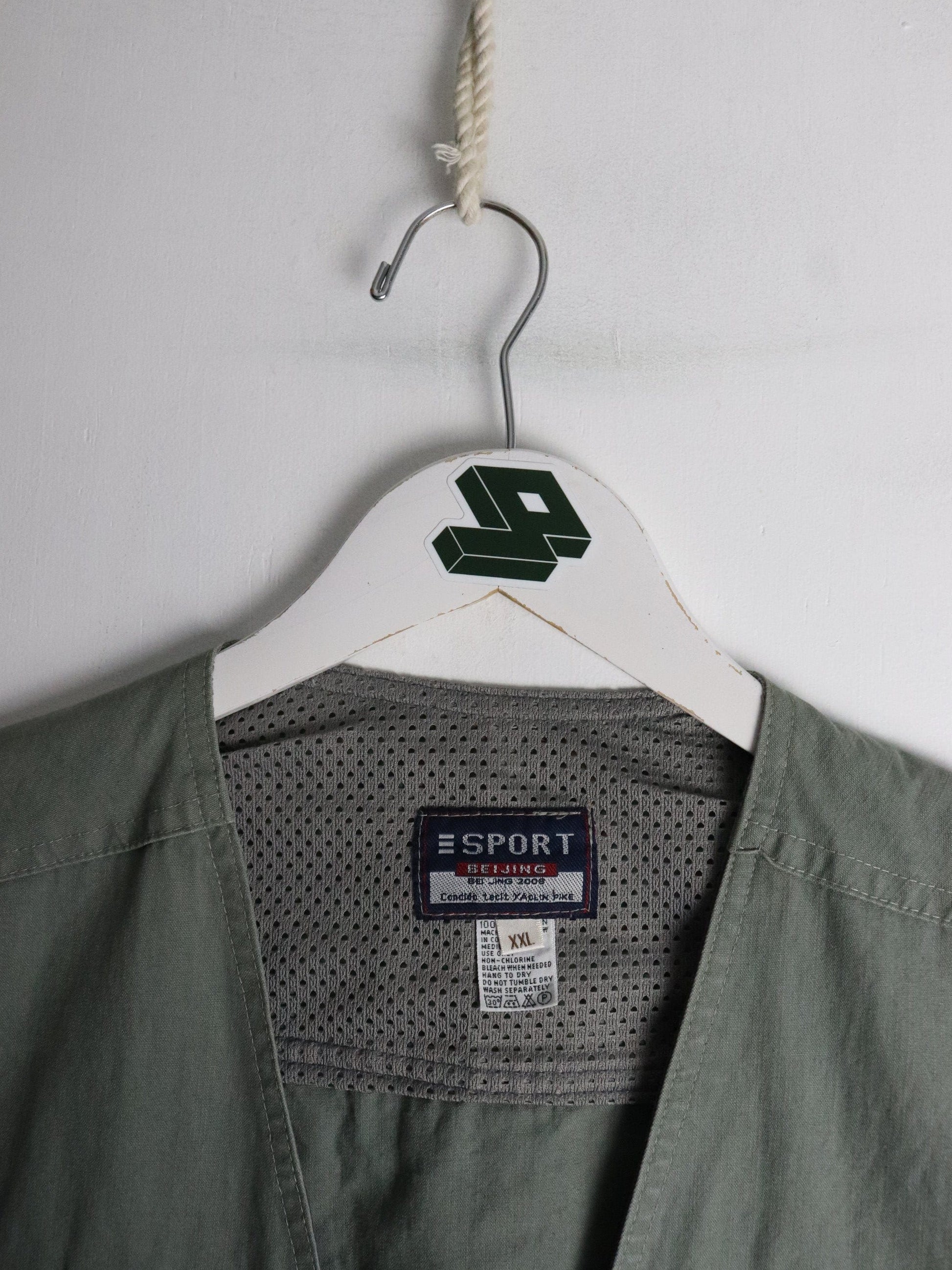 Sport Vest Fits Mens Large Green Fishing Outdoors from propervintagecanada