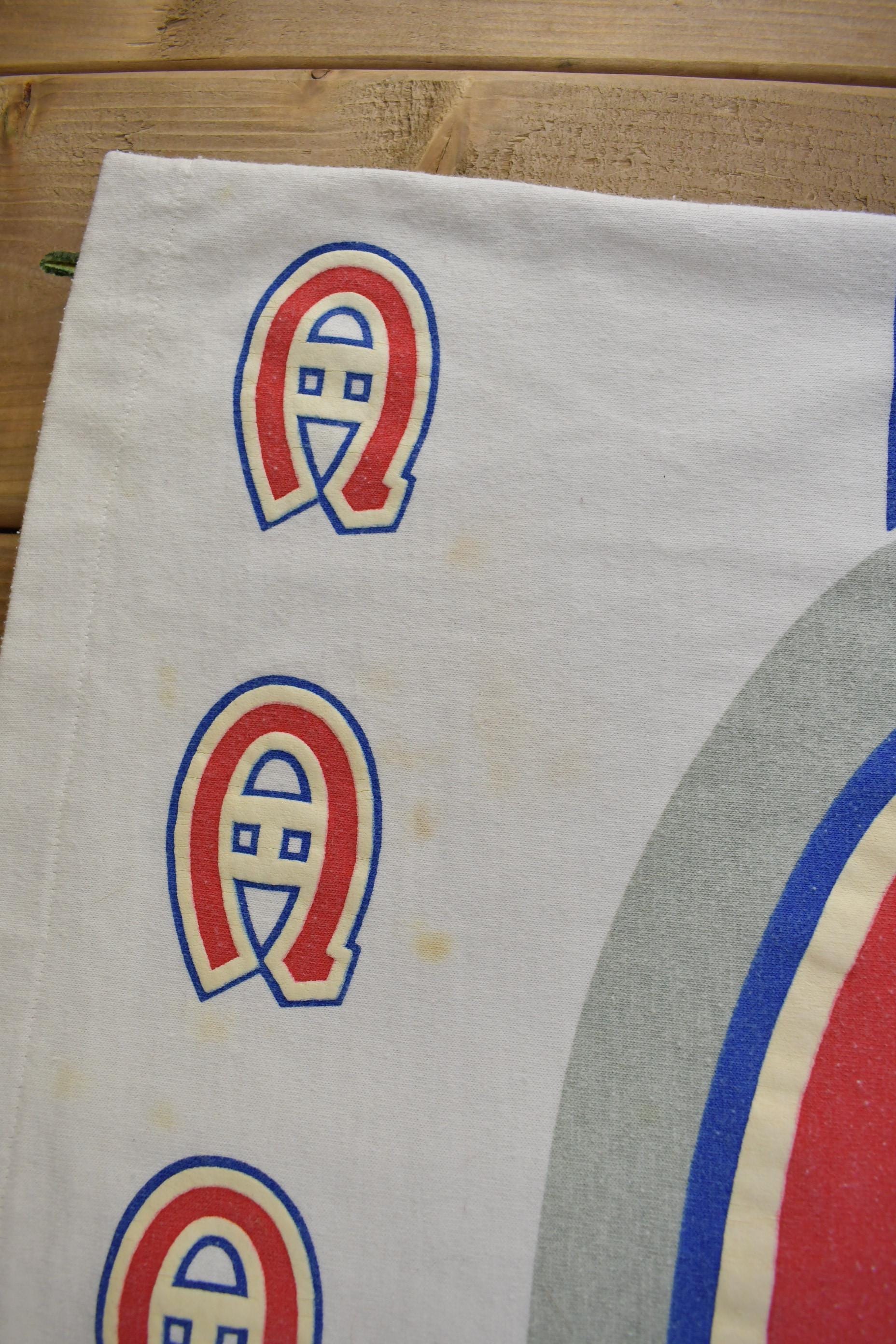 Starter Clothing > Gender Neutral Adult Clothing > Hoodies & Sweatshirts > Sweatshirts Vintage 1980s Montreal Canadiens NHL Starter Sweatshirt Men's Medium