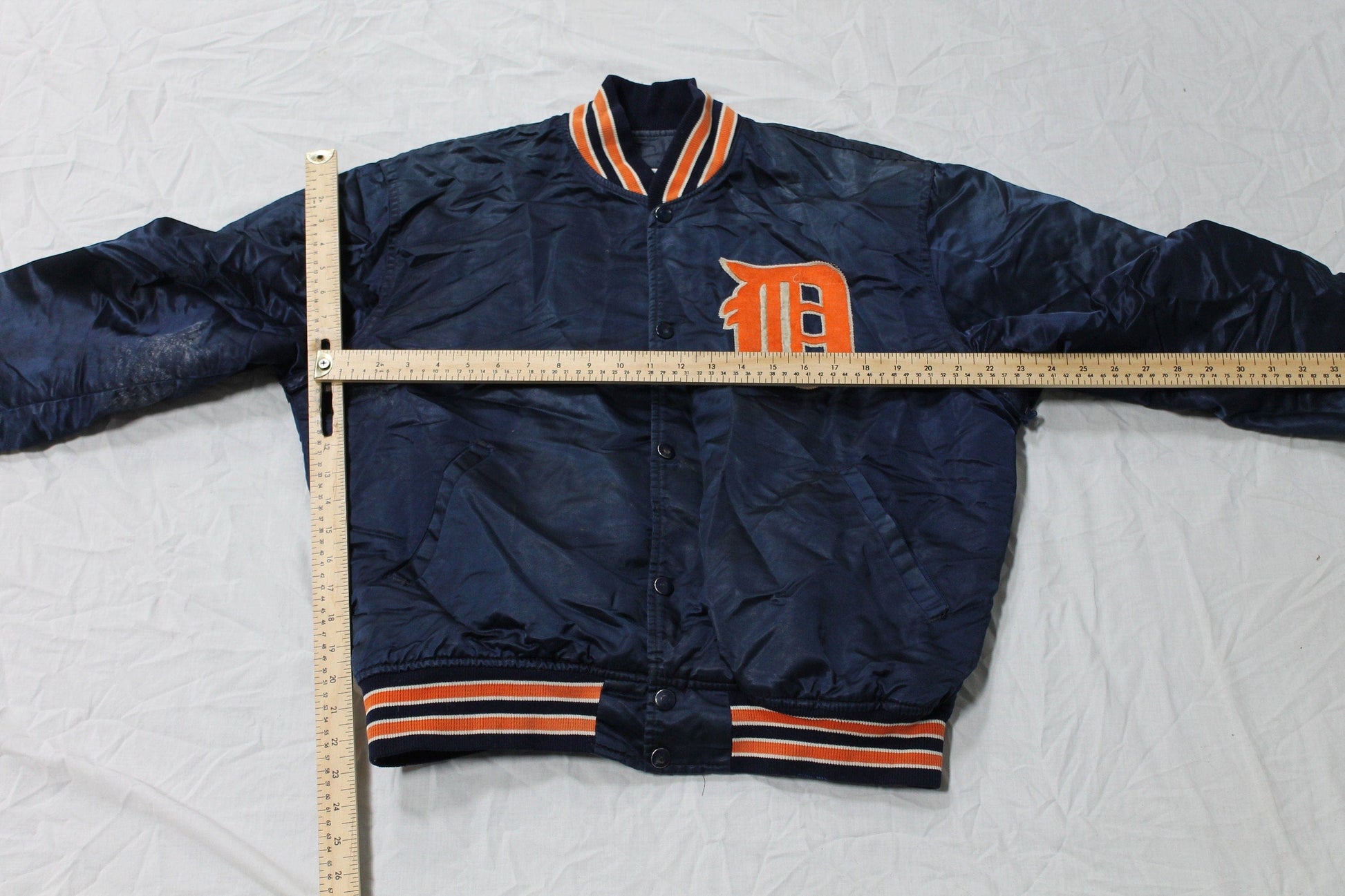 Starter Clothing > Gender Neutral Adult Clothing > Jackets & Coats Vintage 1980s Detroit Tigers MLB Satin Starter Jacket Men's Large