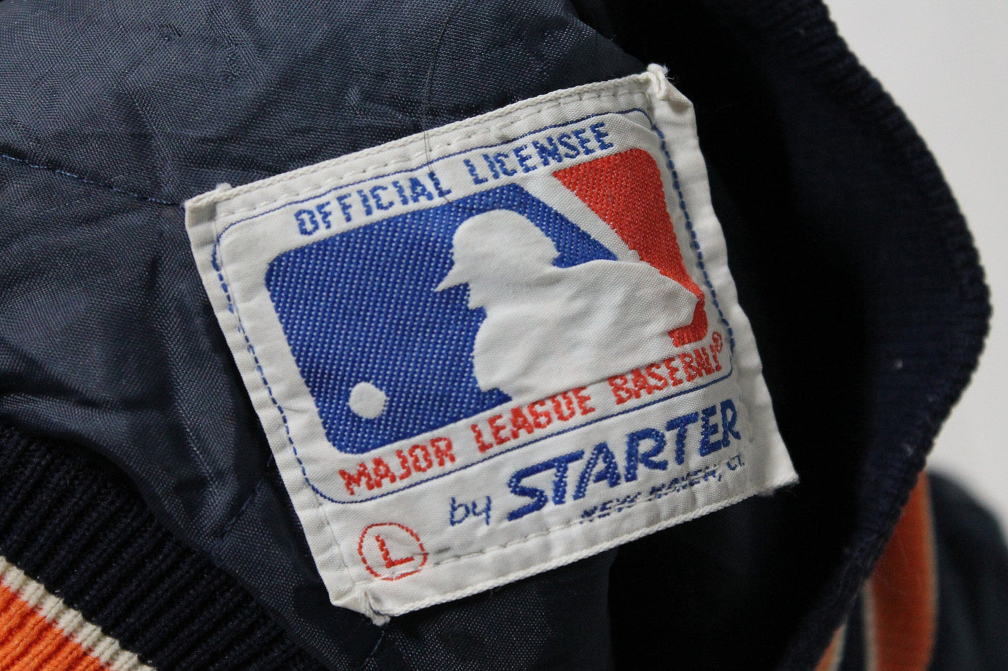 Starter Clothing > Gender Neutral Adult Clothing > Jackets & Coats Vintage 1980s Detroit Tigers MLB Satin Starter Jacket Men's Large
