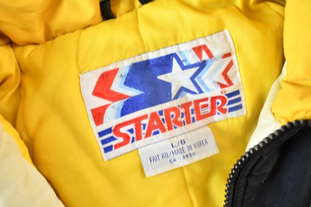 Starter Clothing > Gender Neutral Adult Clothing > Jackets & Coats Vintage 1990s Boston Bruins NHL Starter Jacket Men's Large