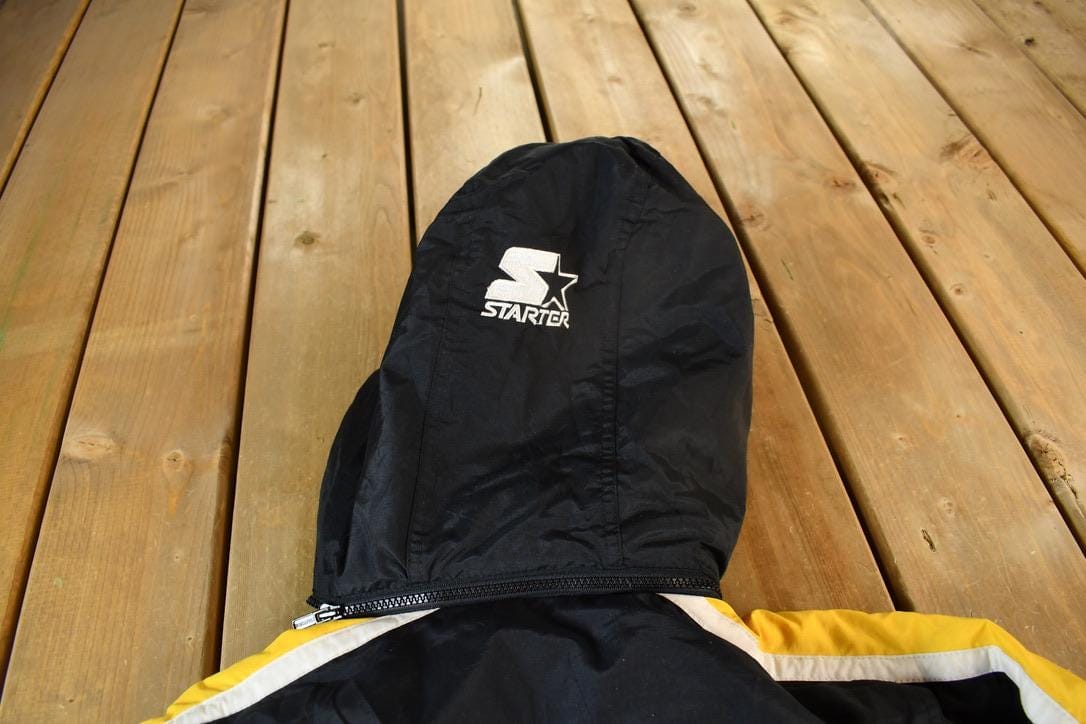 Starter Clothing > Gender Neutral Adult Clothing > Jackets & Coats Vintage 1990s Boston Bruins NHL Starter Jacket Men's Large