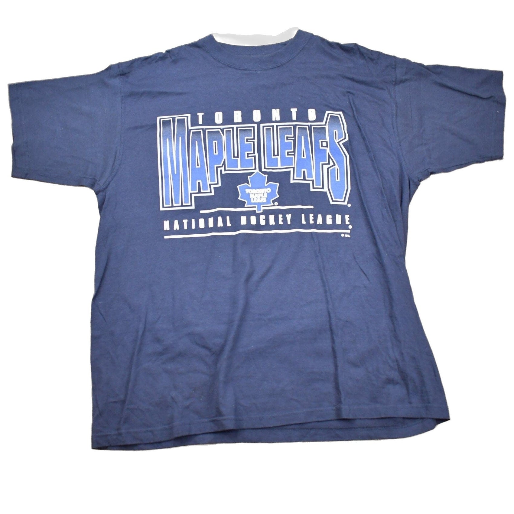 Starter Clothing > Gender Neutral Adult Clothing > Tops & Tees > T Shirts Vintage 1990s NHL Starter Toronto Maple Leafs Graphic T-Shirt Men's Large