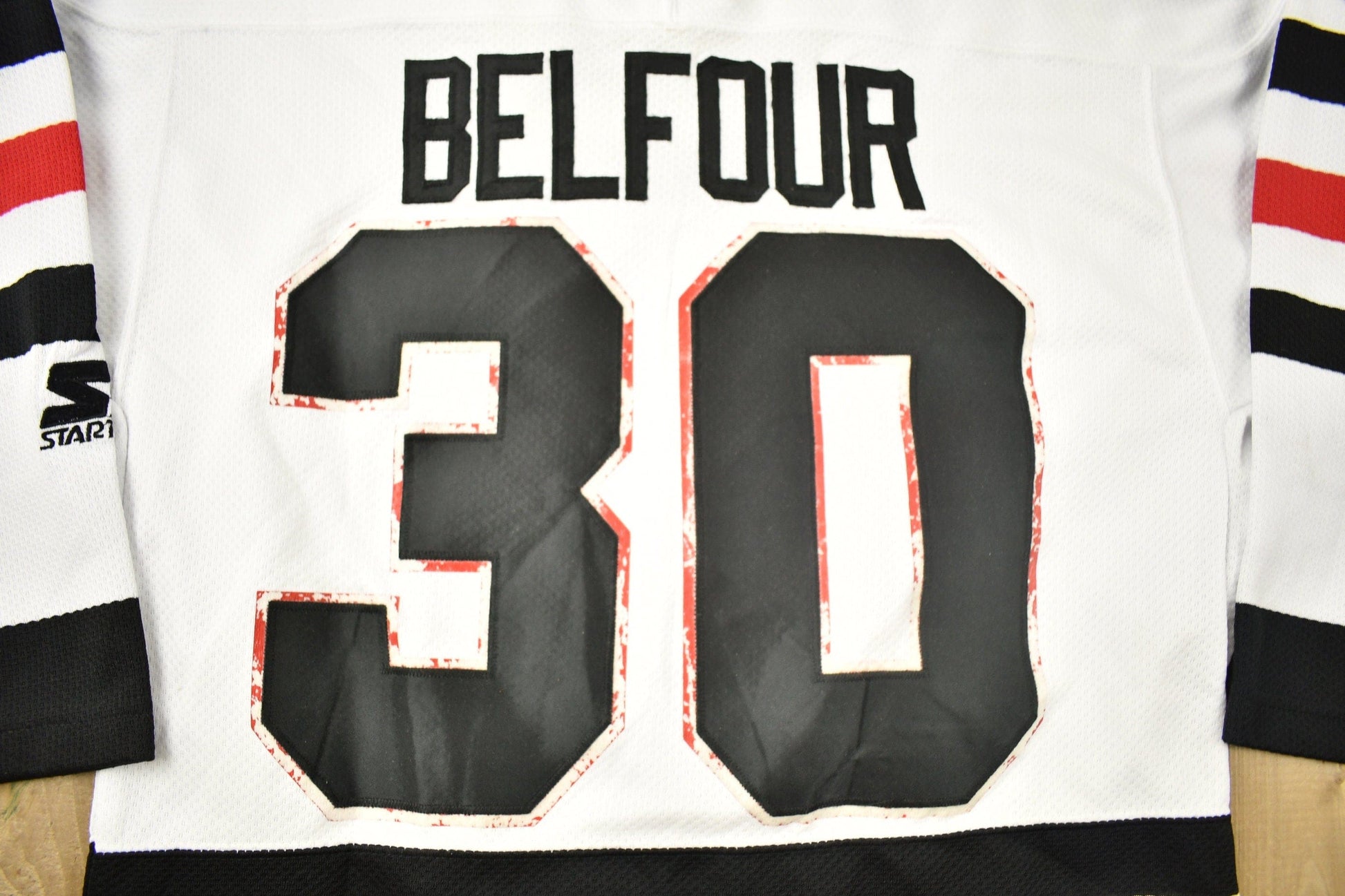 Starter Clothing > Men's Clothing > Sports & Fitness Vintage 1990s Ed Belfour Chicago Blackhawks Deadstock Starter NHL Hockey Jersey Men's Medium