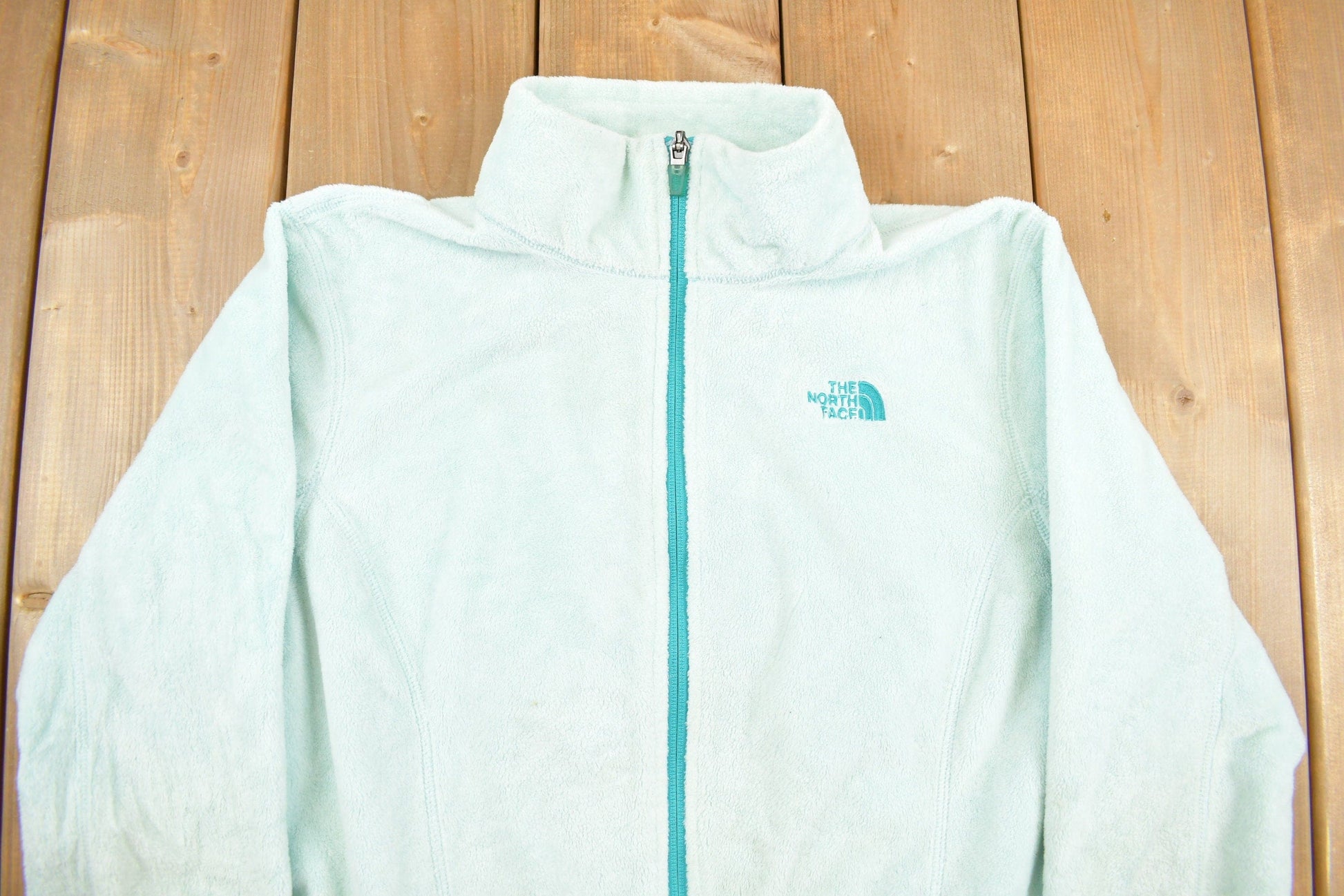 The North Face Clothing > Gender Neutral Adult Clothing > Hoodies & Sweatshirts > Sweatshirts Vintage 1990s The North Face Womens Fleece Sweater Women's M