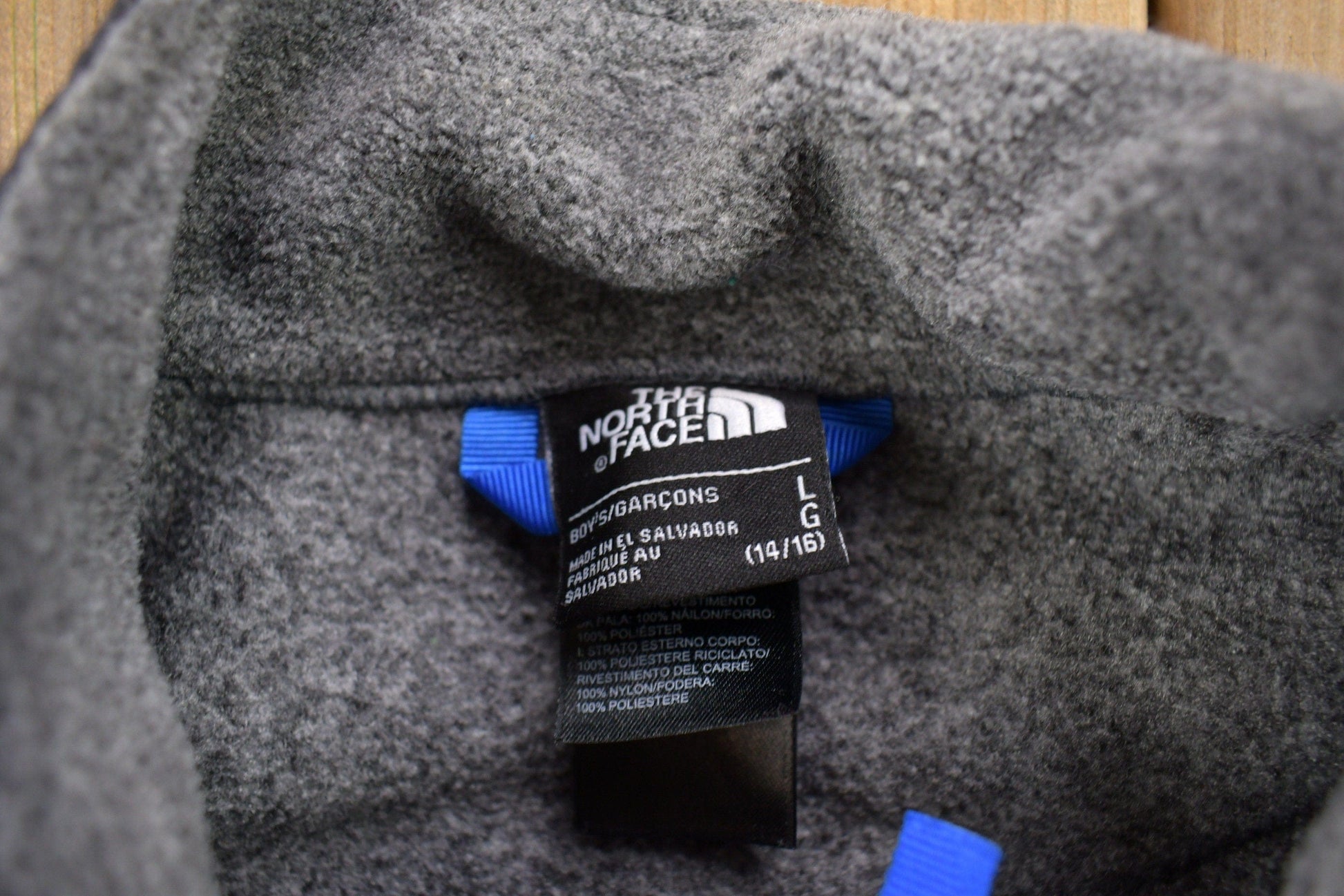 The North Face Clothing > Gender Neutral Adult Clothing > Hoodies & Sweatshirts Vintage 1990s The North Face Black Denali Fleece Boys Sweater Youth L